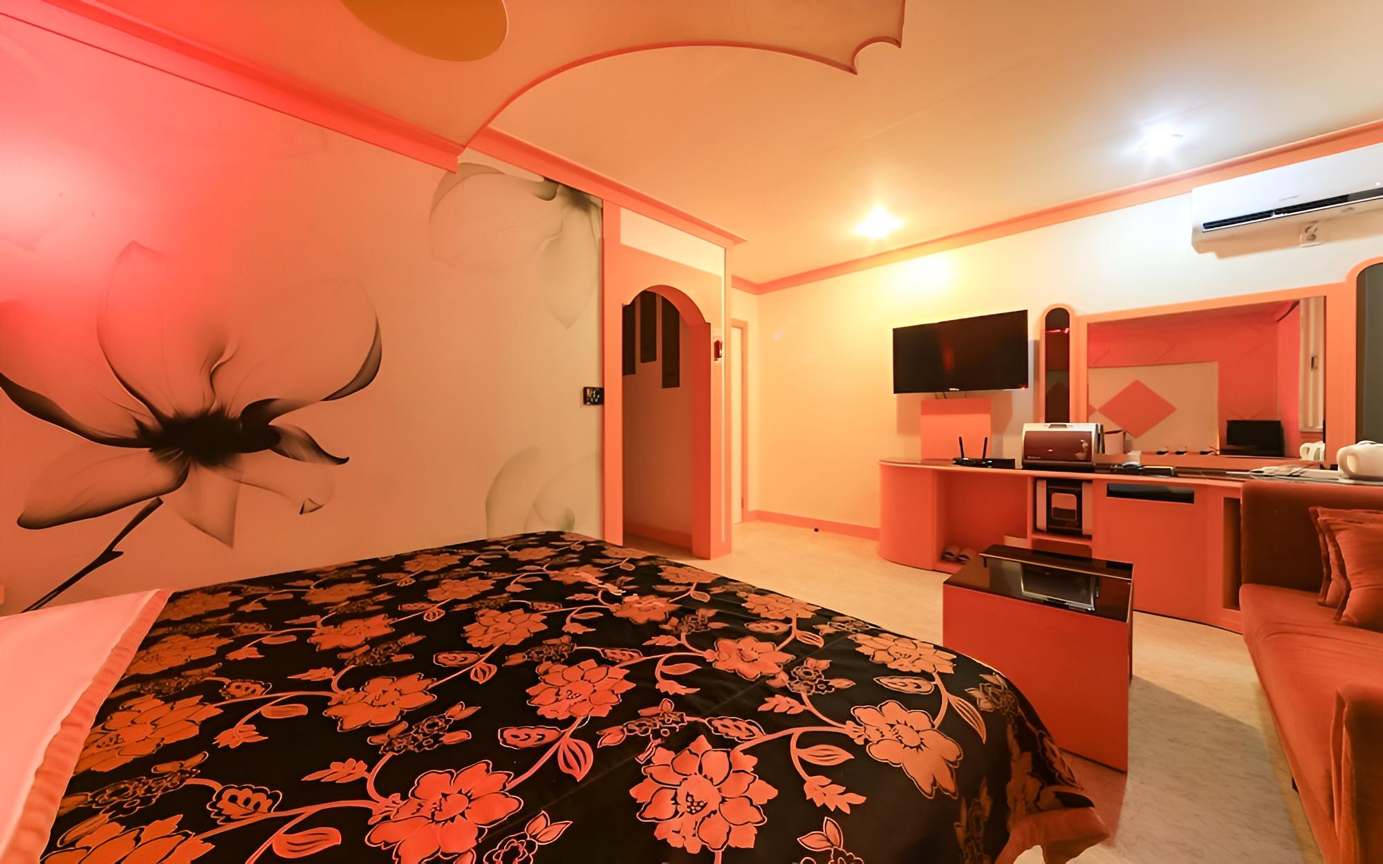 Room (Standard Room) - Photo 3