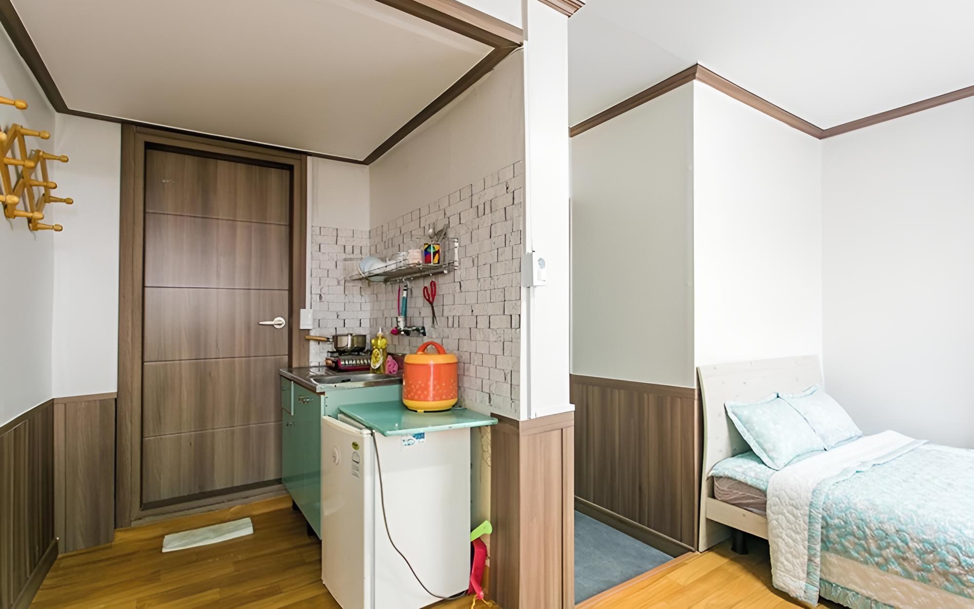 Room (Room 401 (Ocean View)) photo 2