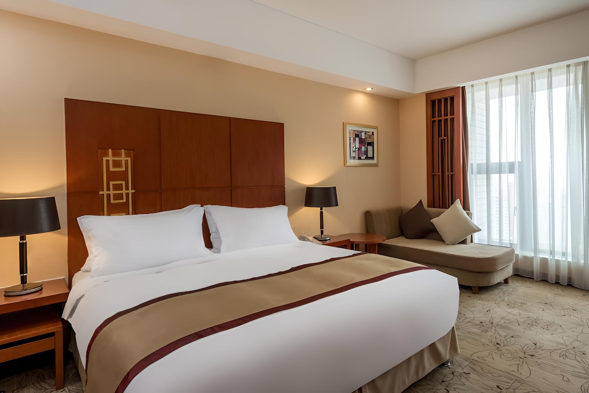 Suite, 1 Bedroom (with Living Area)