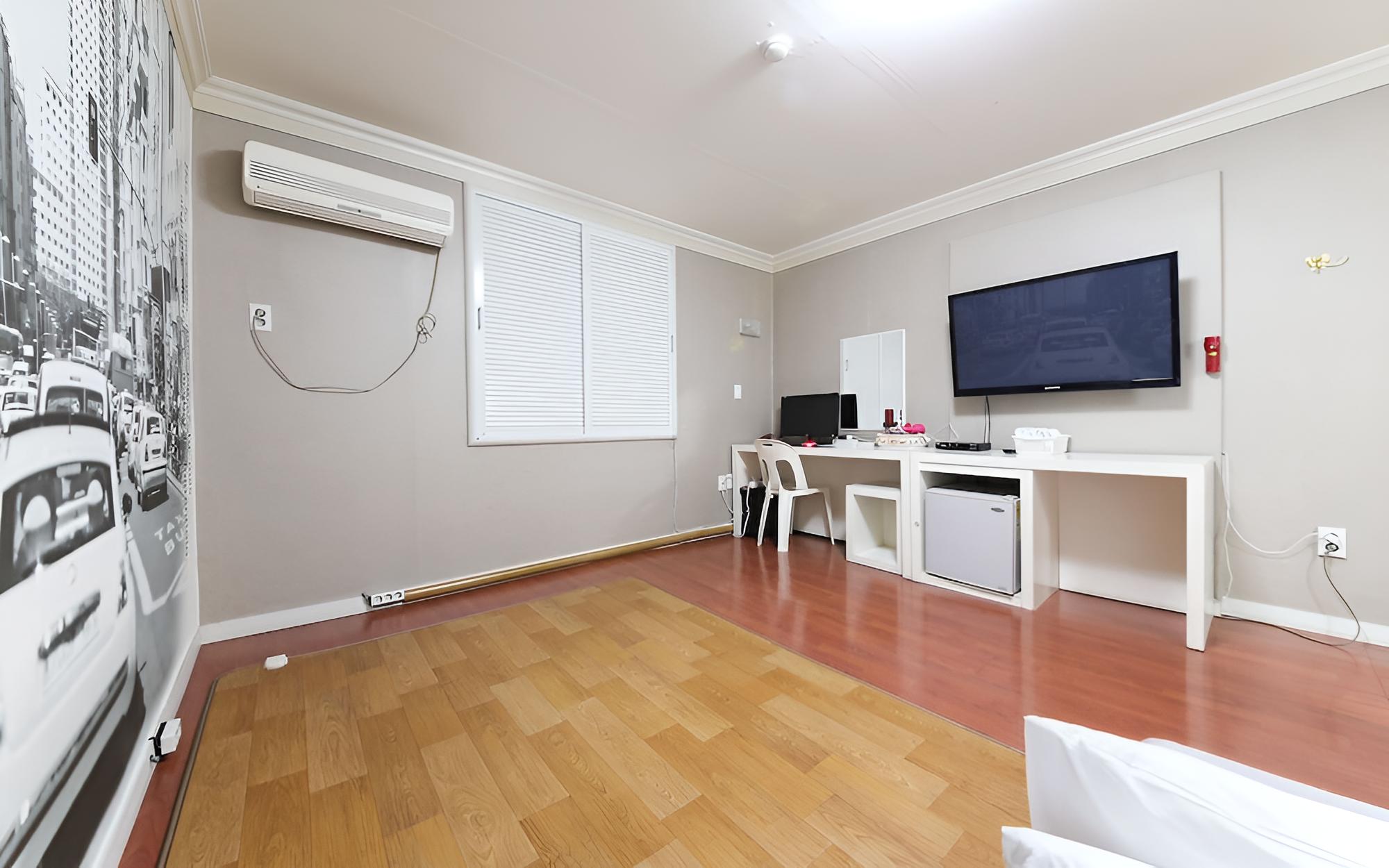 Room (Ondol Room) - Photo 4