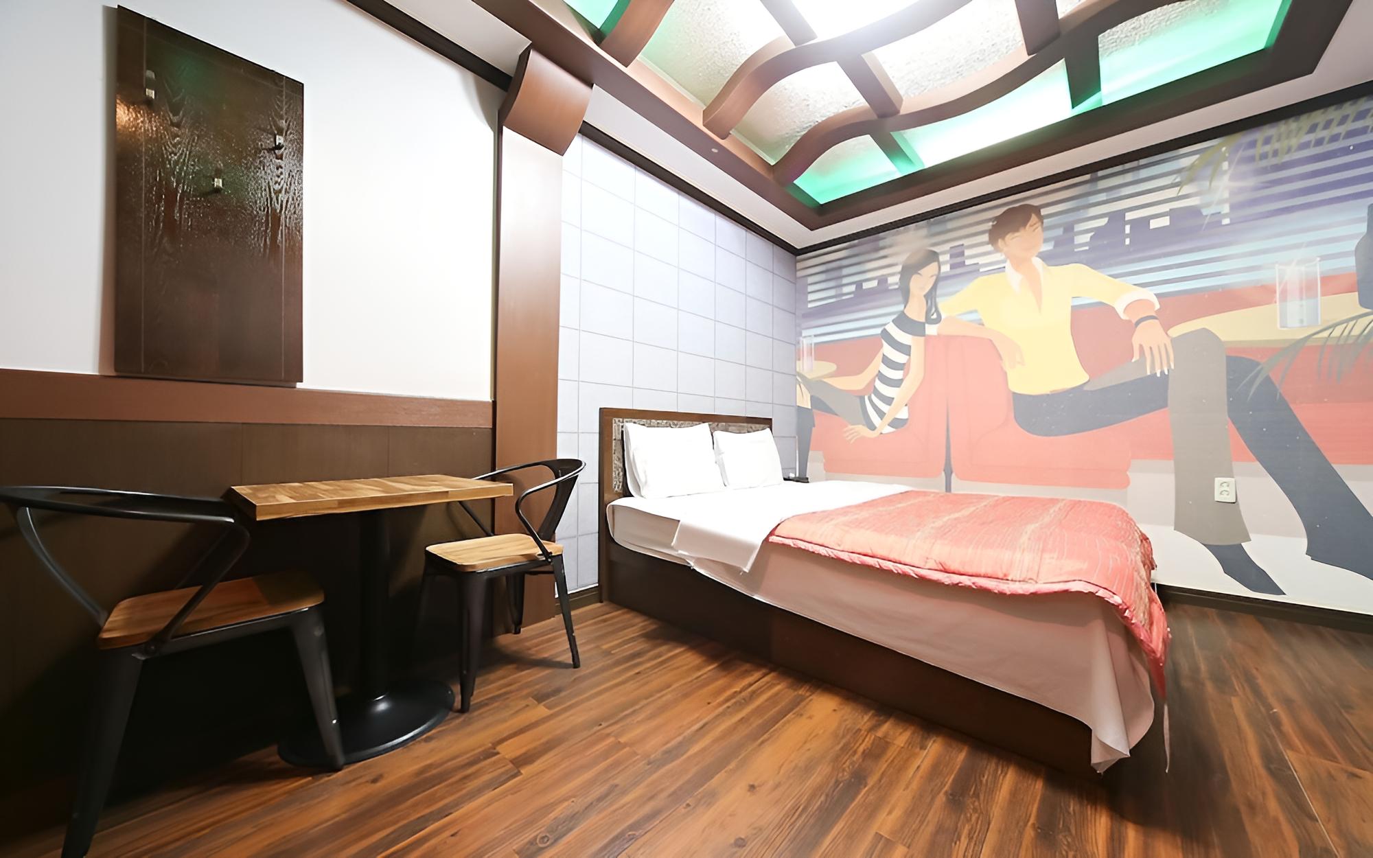 Room (Standard)