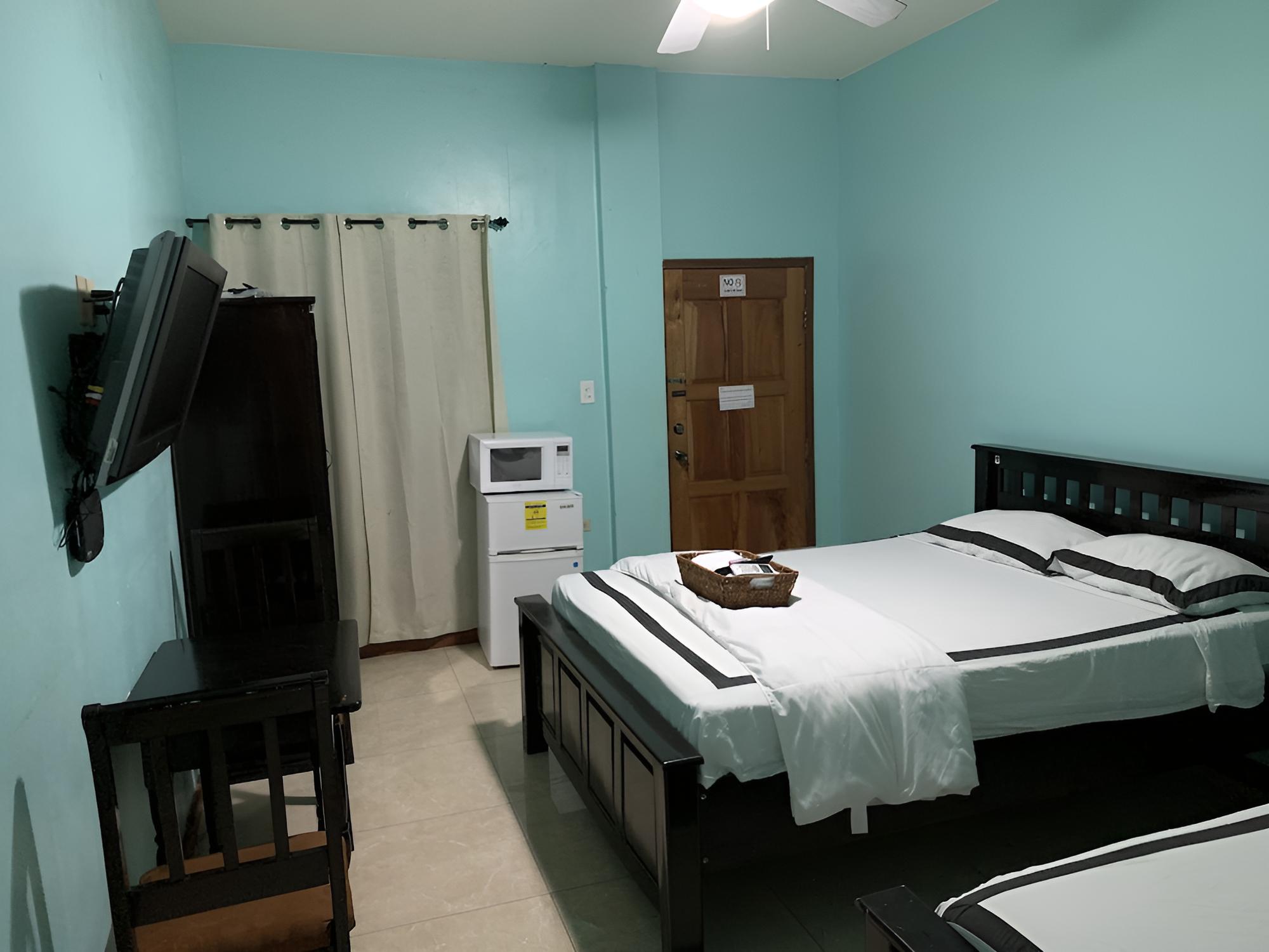 Standard Double Room, 1 Queen Bed photo 3