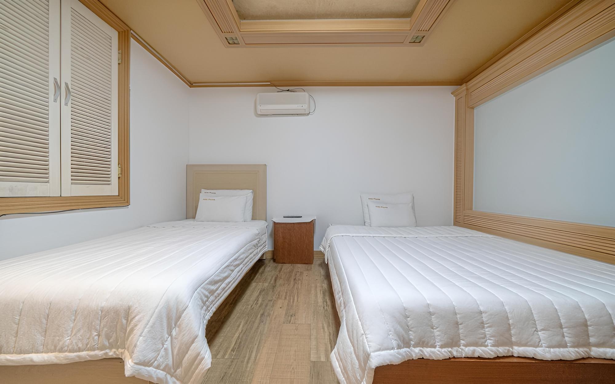 Room (Suite room (twin))
