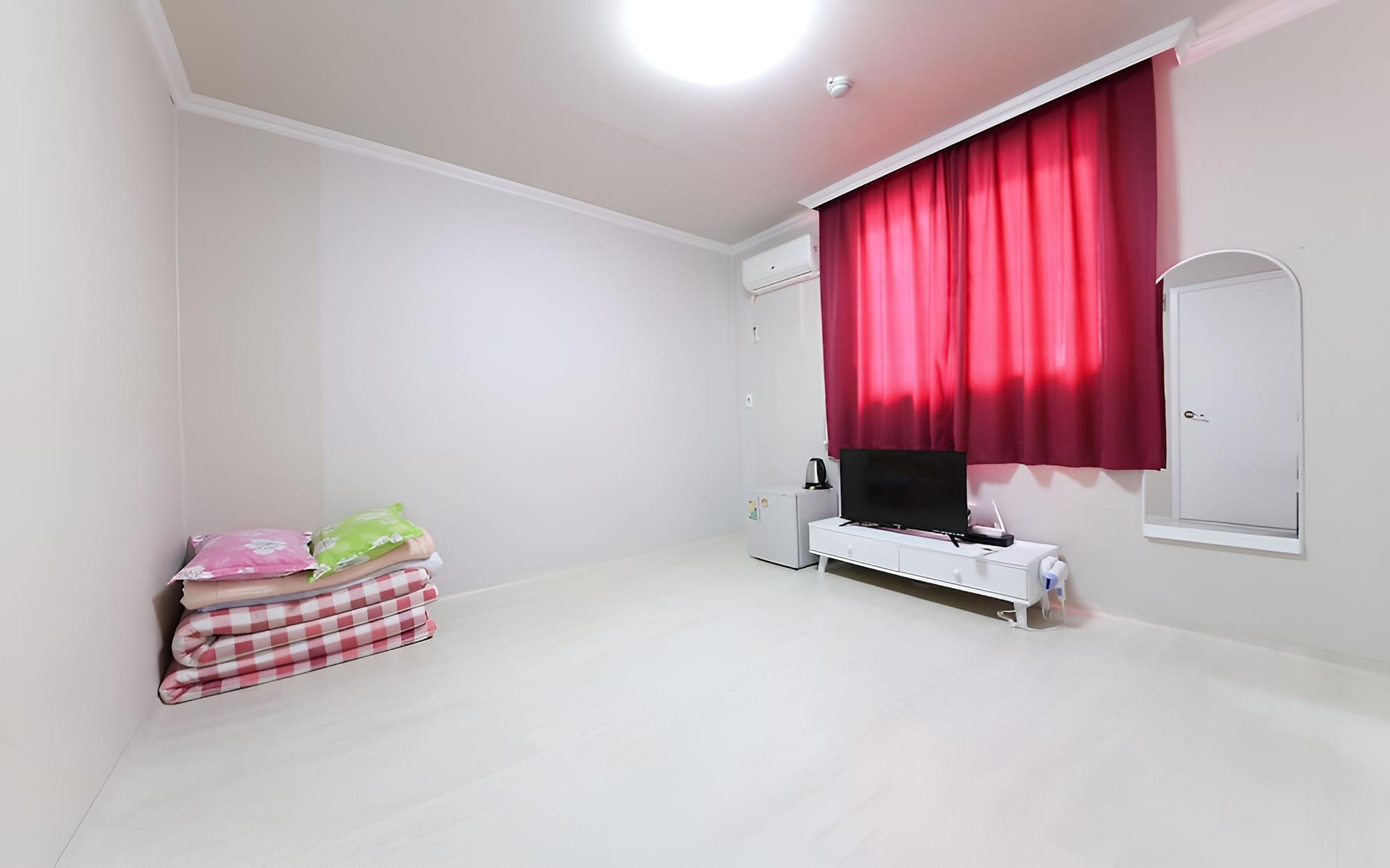 Room (Standard (Ondol))