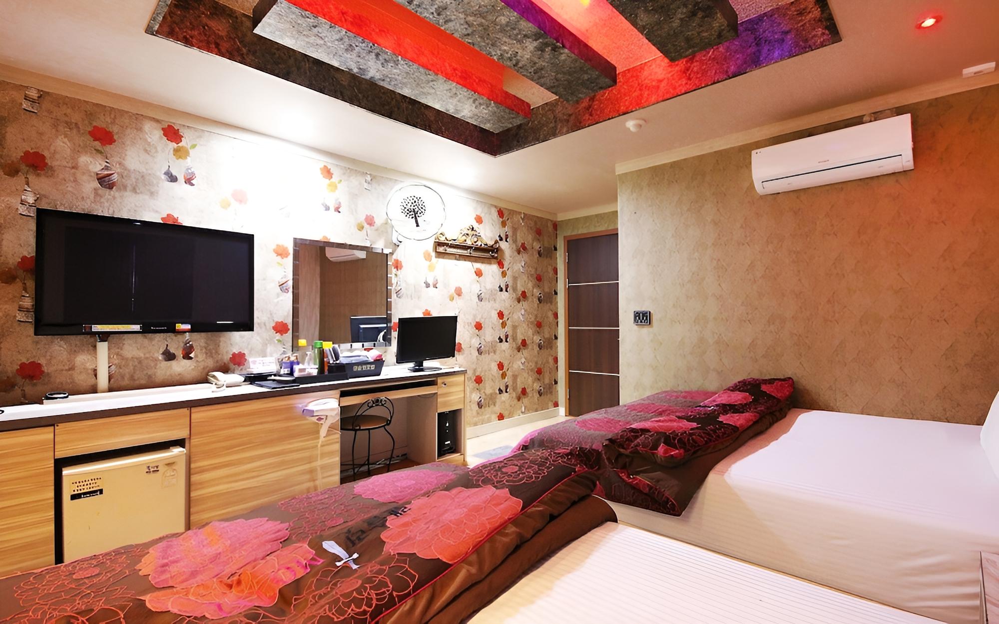 Room (Twin (PC/bathtub/100% disinfection/go) - Photo 7