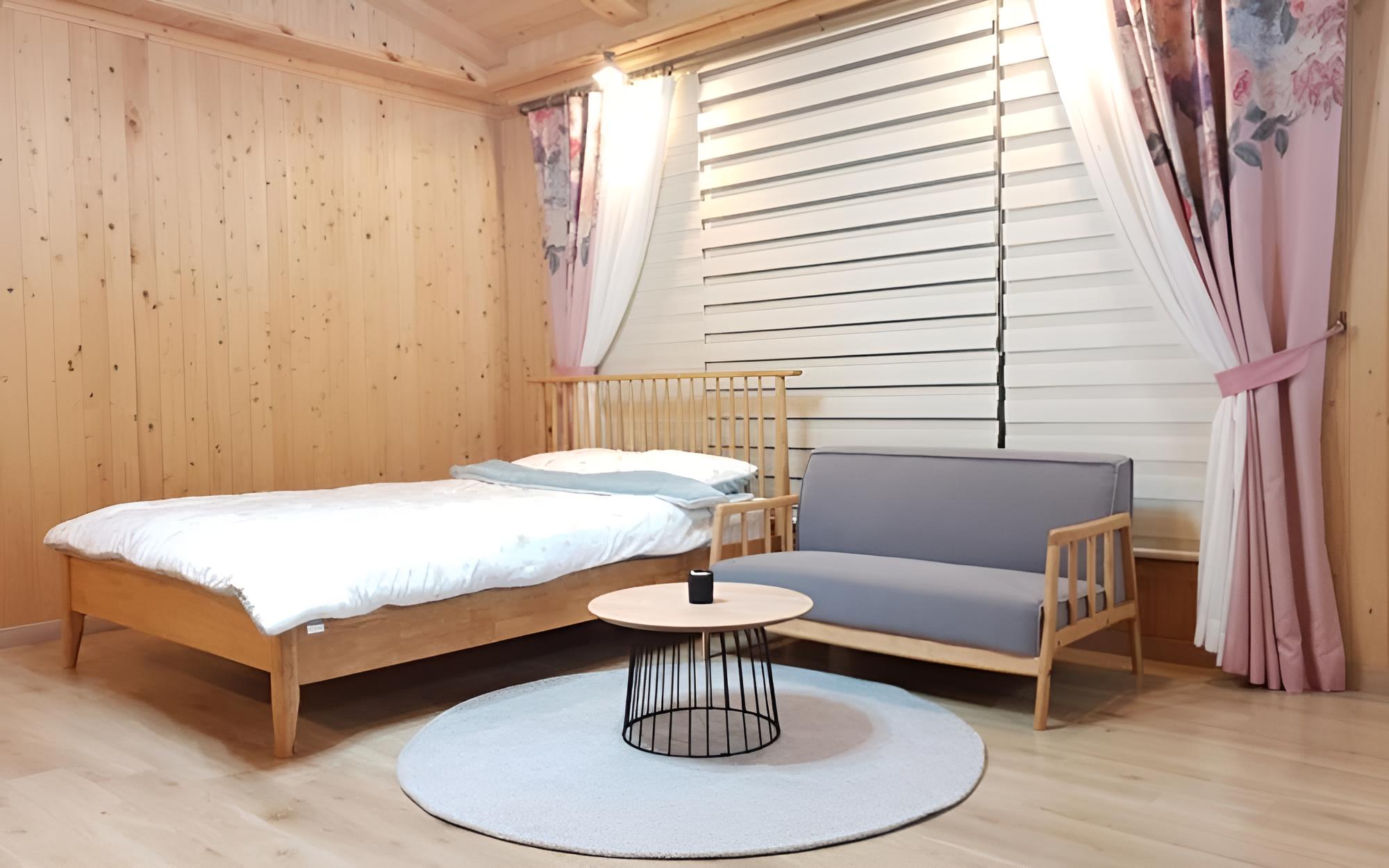 Room (12 pyeong (private house type/buildin)