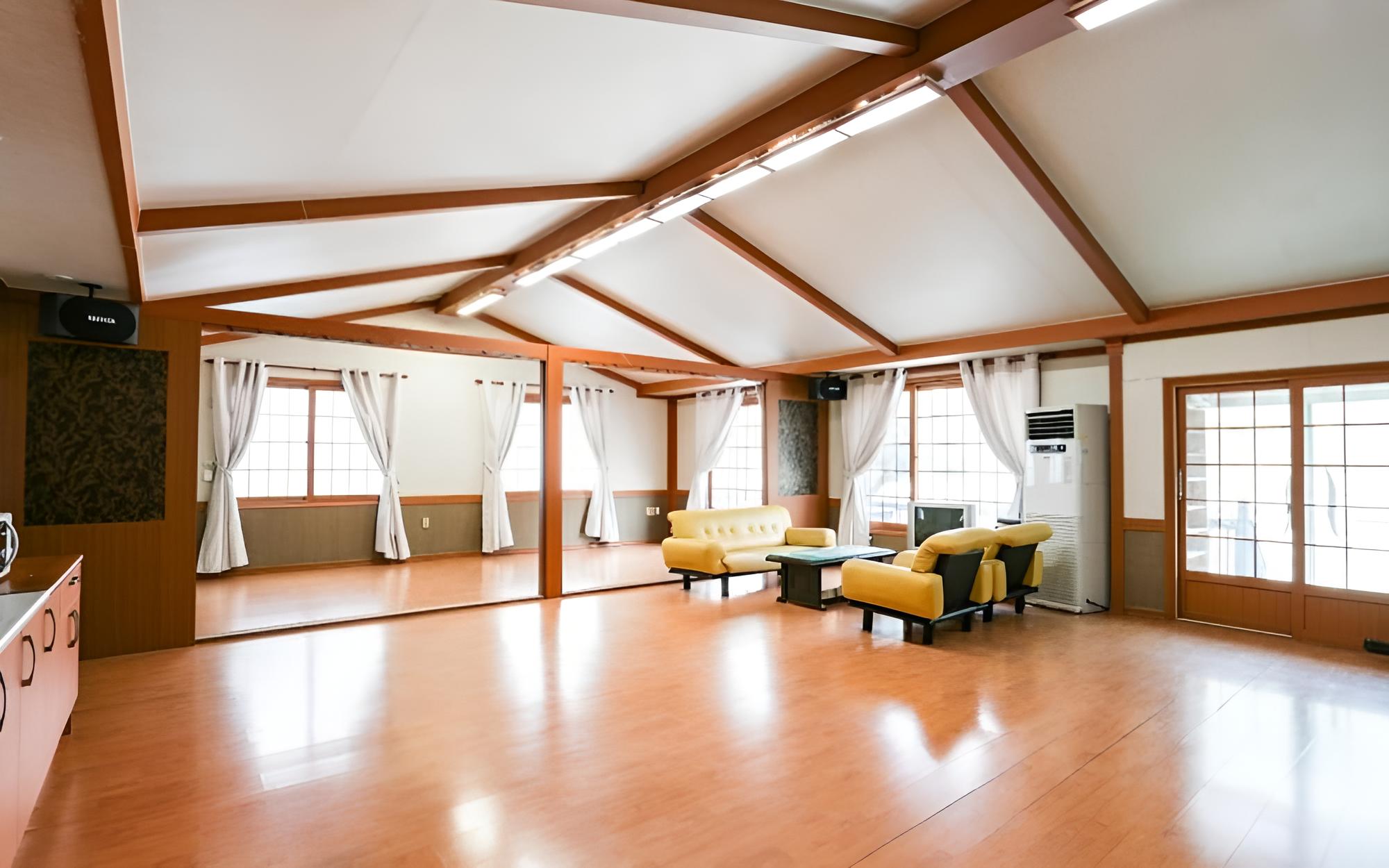 Room (Annex) photo 3