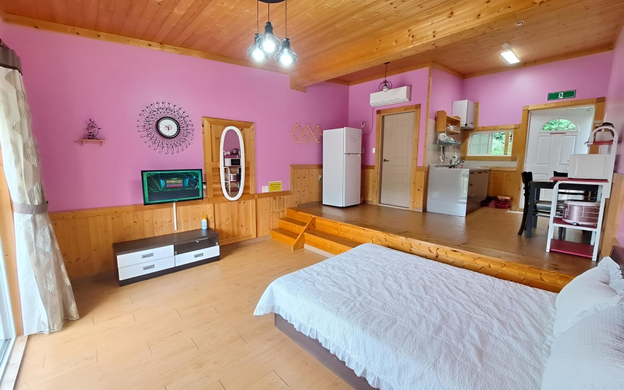 Room (Halo 202)