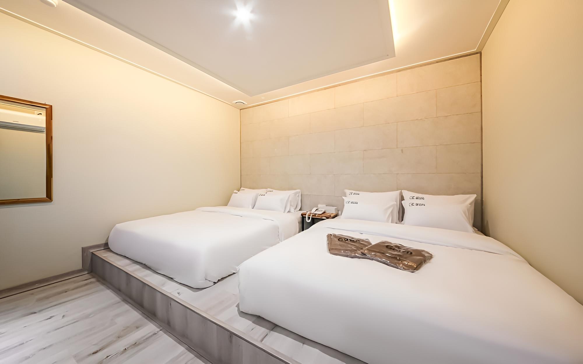 Room (Open Special Twin Room B Spa Bathtub )