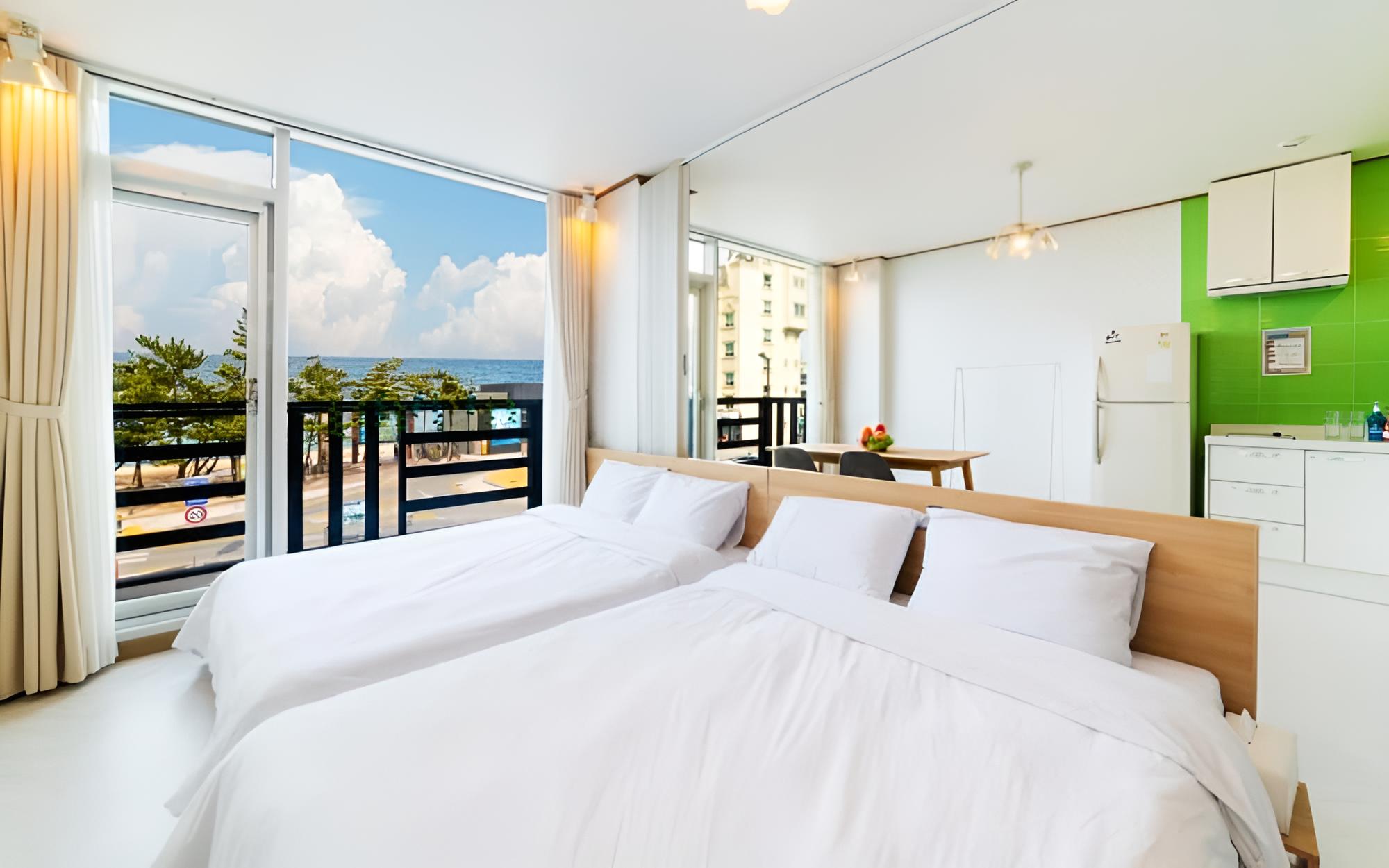 Room (Family Twin(OceanView))