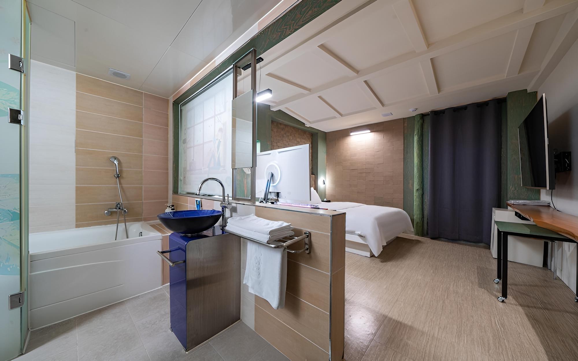 Room (Premium (high-end 2 PCs Netflix Disne) - Photo 2