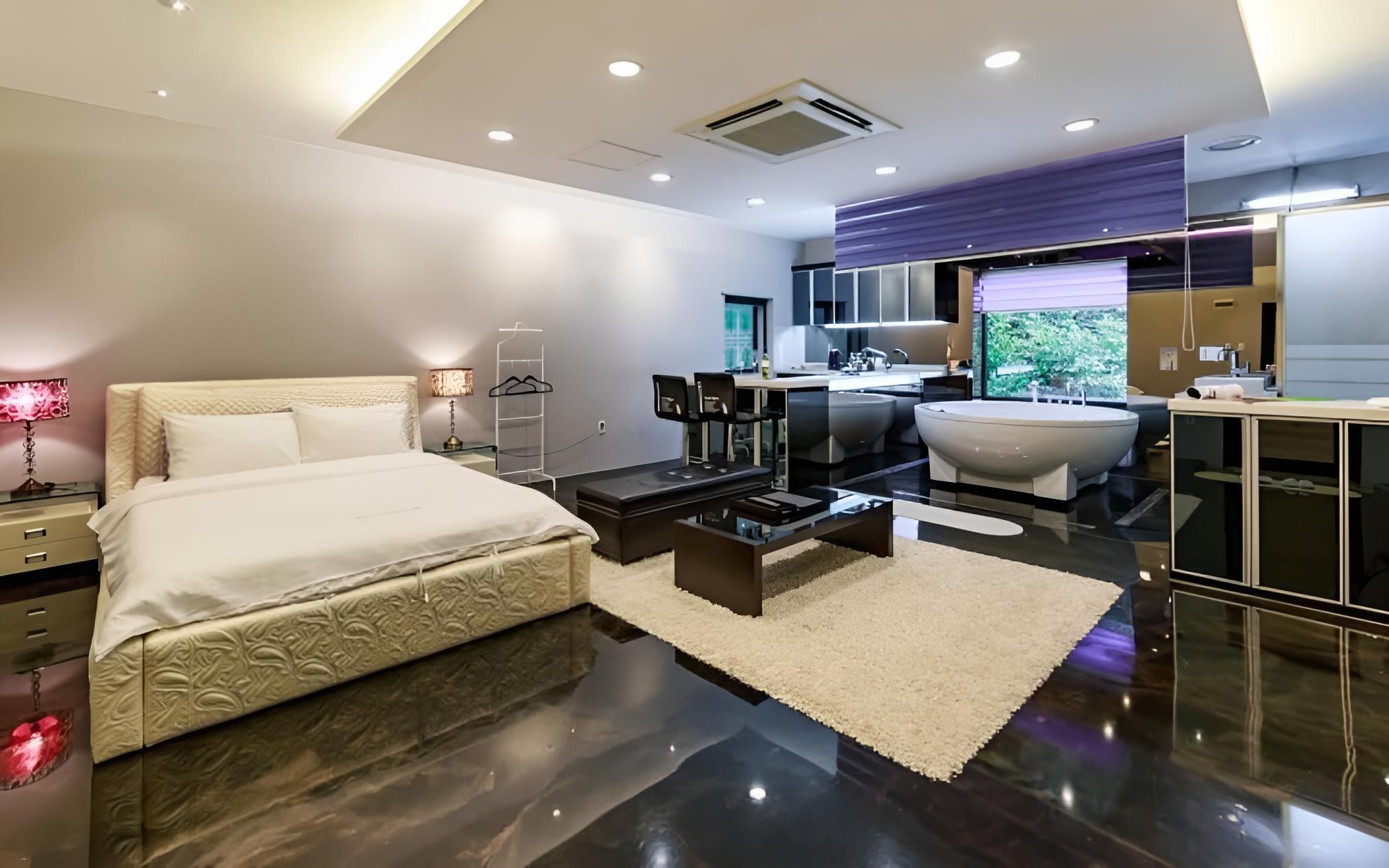 Room (2948-006 (3F Whirlpool Spa)) photo 2