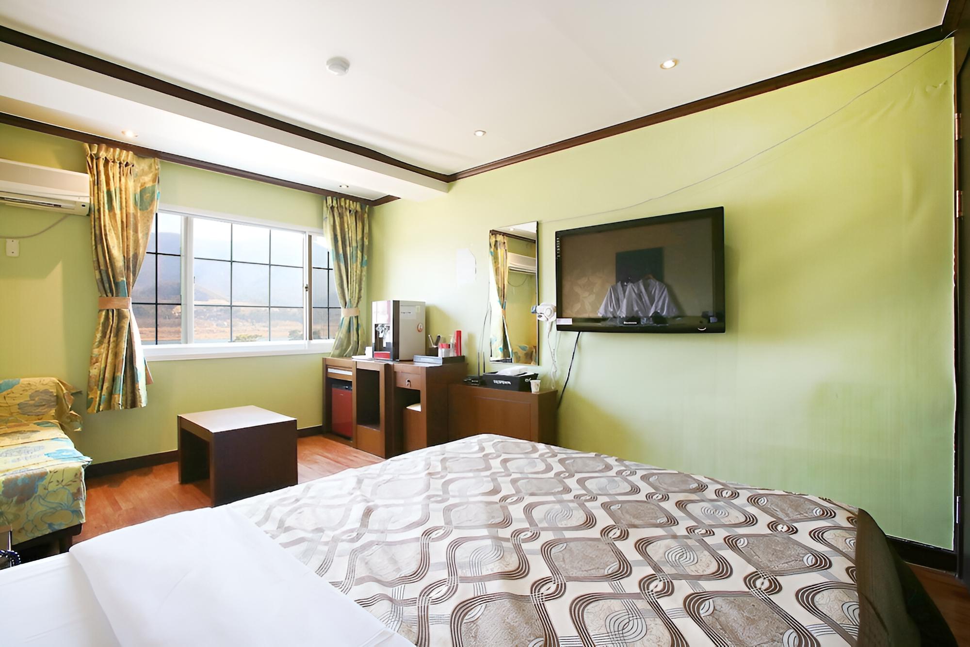 Room (Special Room)