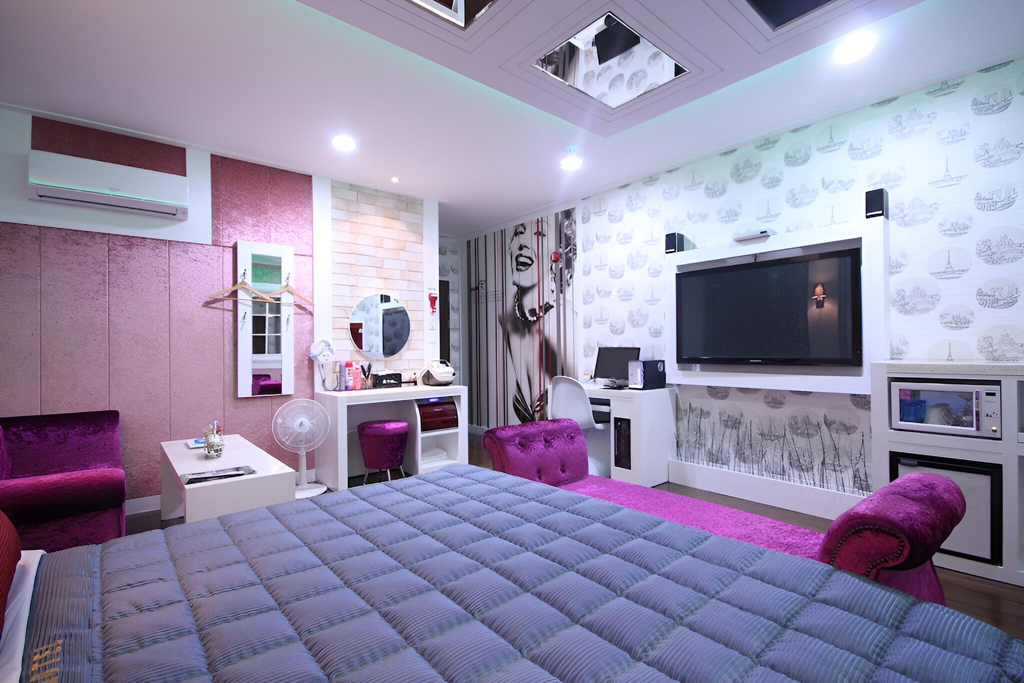 Room (Standard room B)