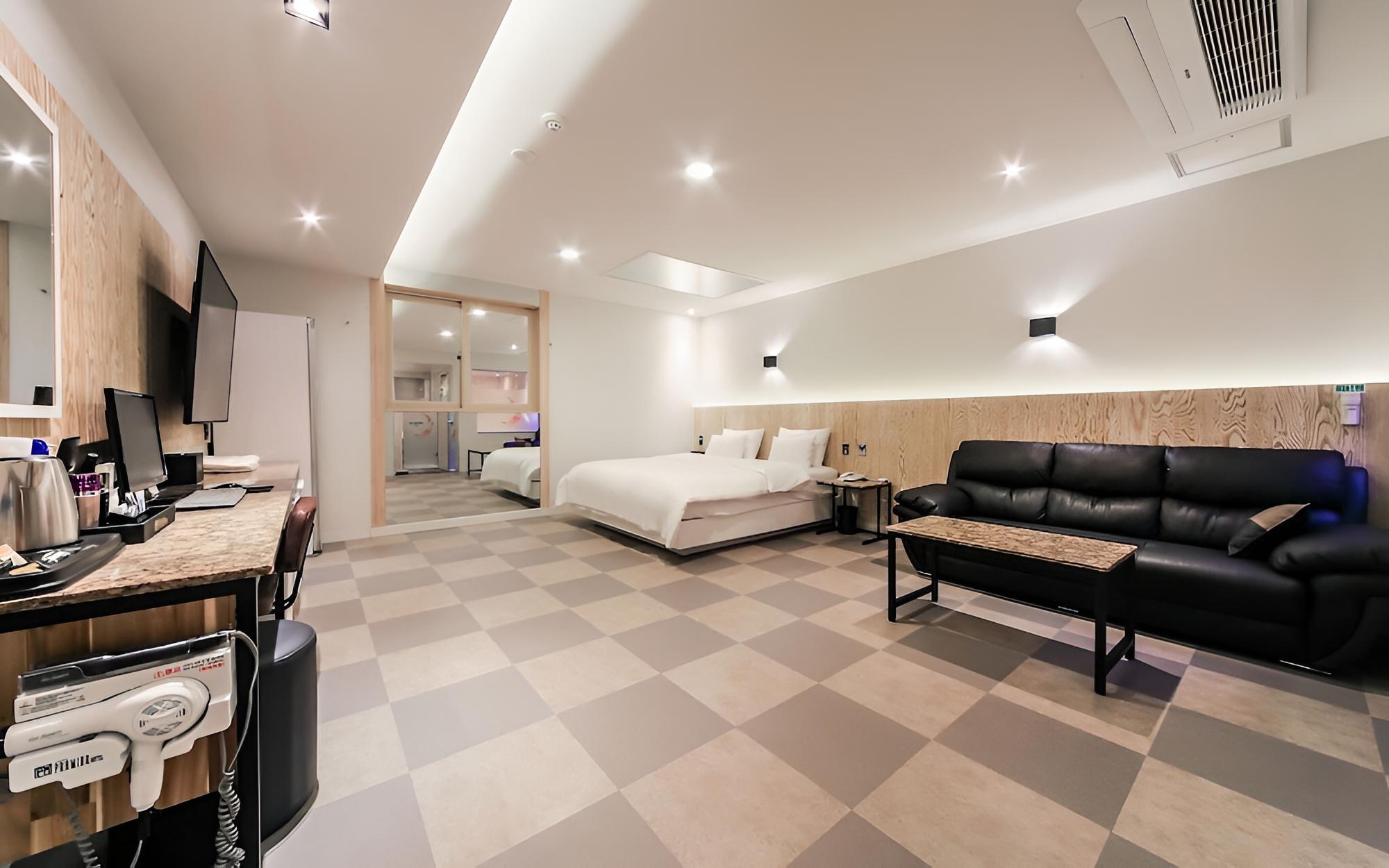 Room (VIP (styler provided air purifier bre)