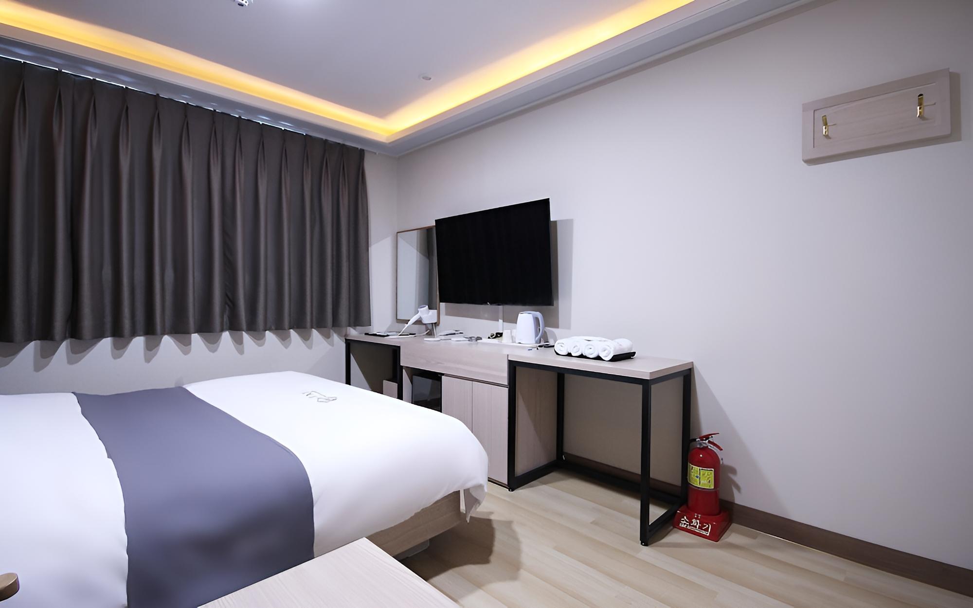 Room (Standard room) - Photo 4