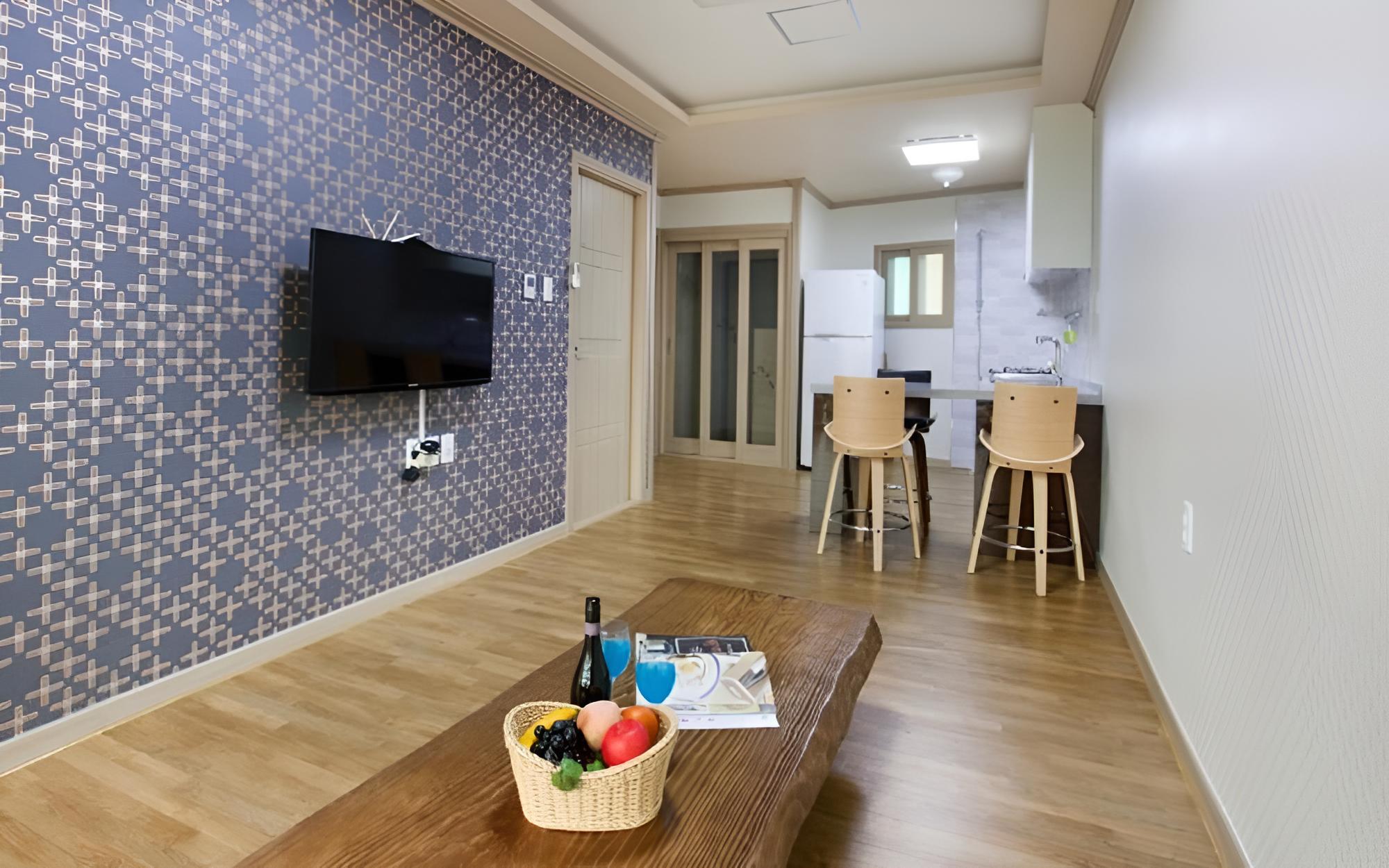Room (Barcelona)