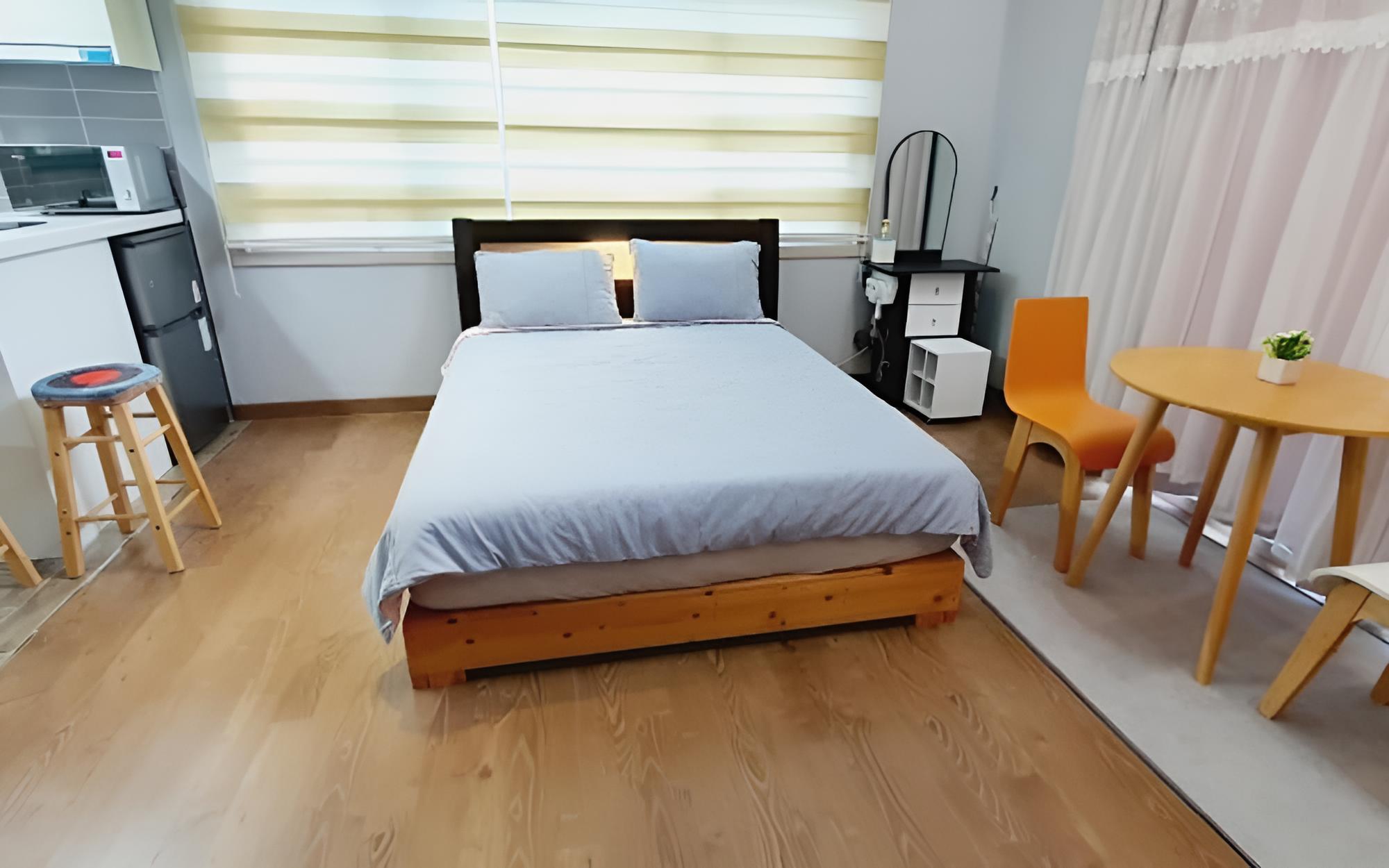 Room (Bonbon (duplex))
