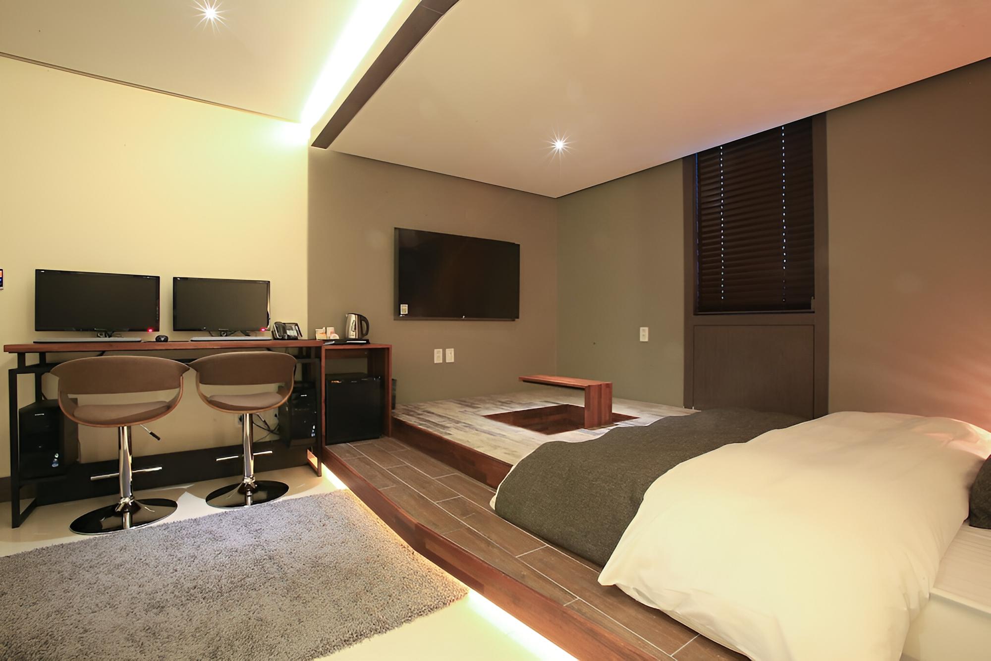Room (Standard (Netflix + Wave + TVing + Di) - Photo 2