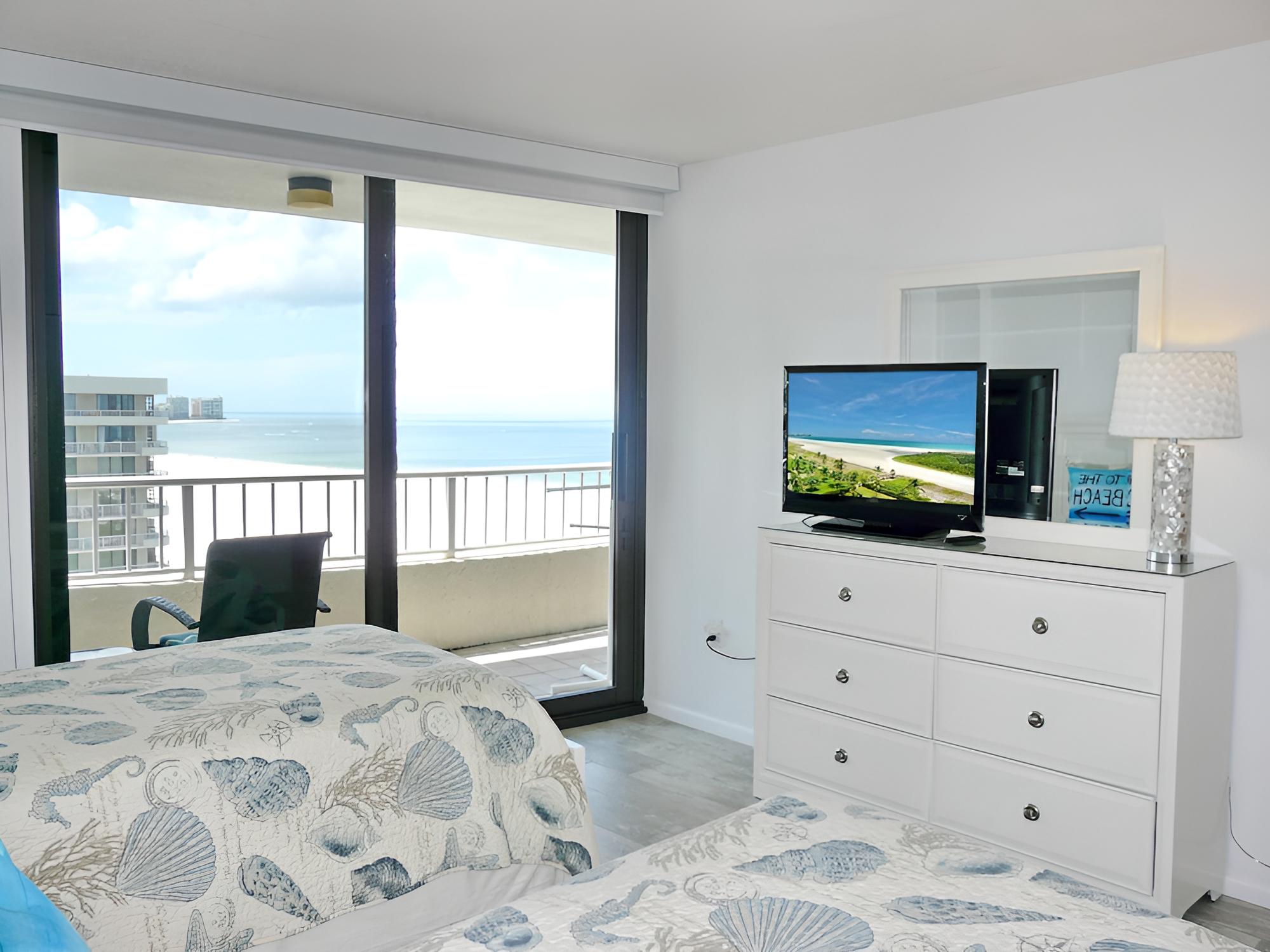 Condo, Multiple Beds (South Seas Tower 4-1907)