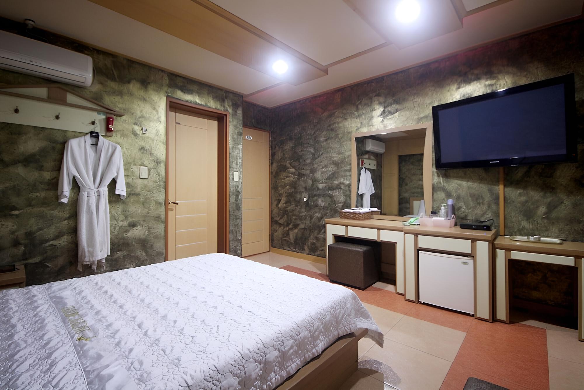 Room (Deluxe (ocean view)) - Photo 2