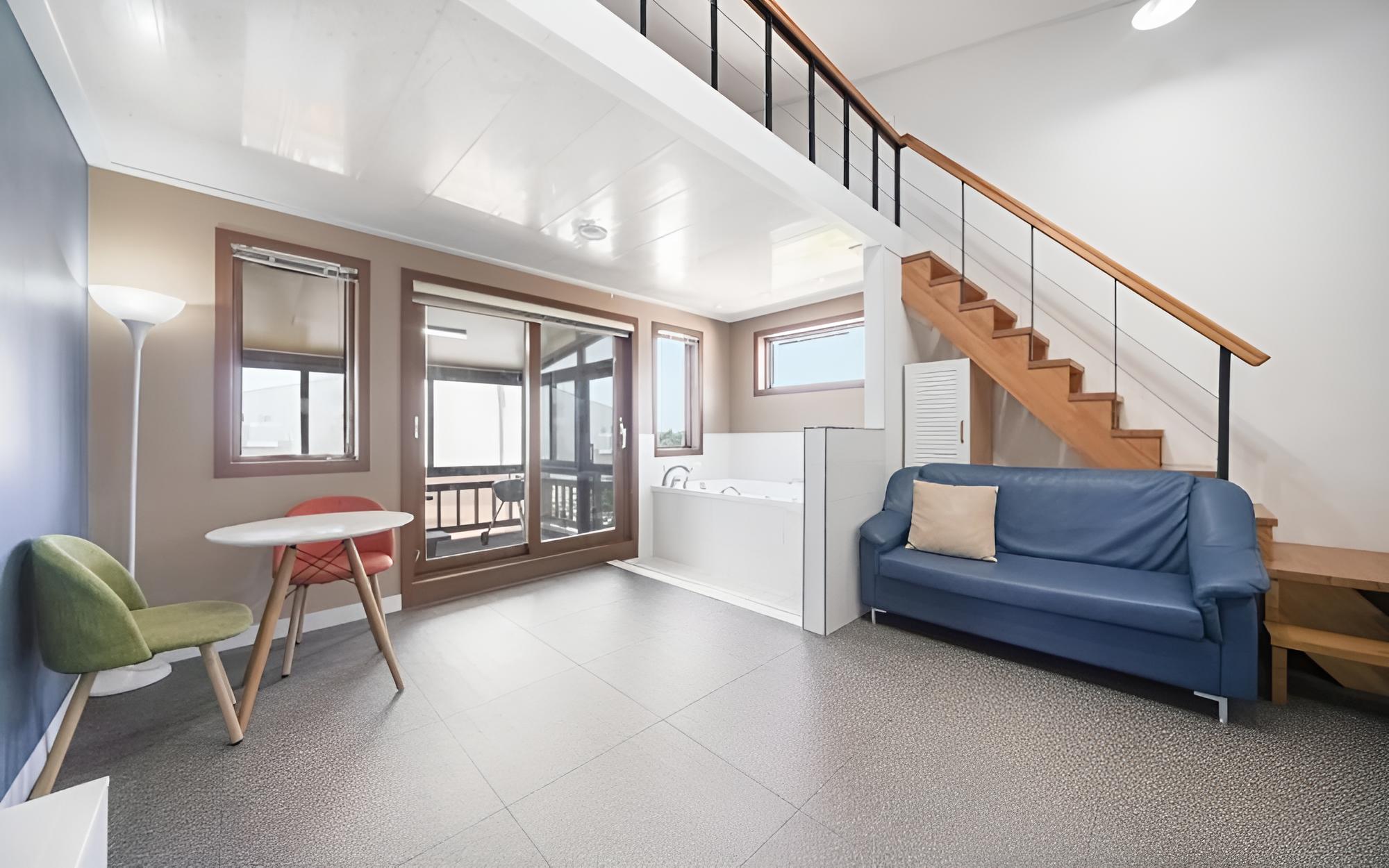 Room (Iris (SPA Unshared House))