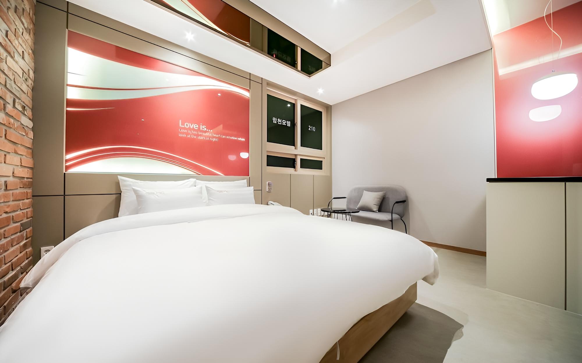 Room (1 Room per 1 Parking - Red Diamond (N) photo 2