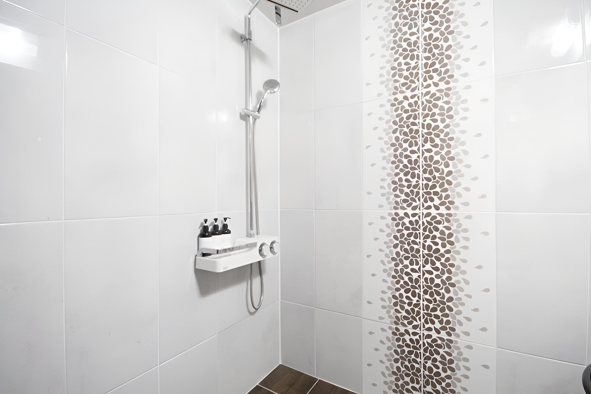 Room (Standard Room) - Photo 18