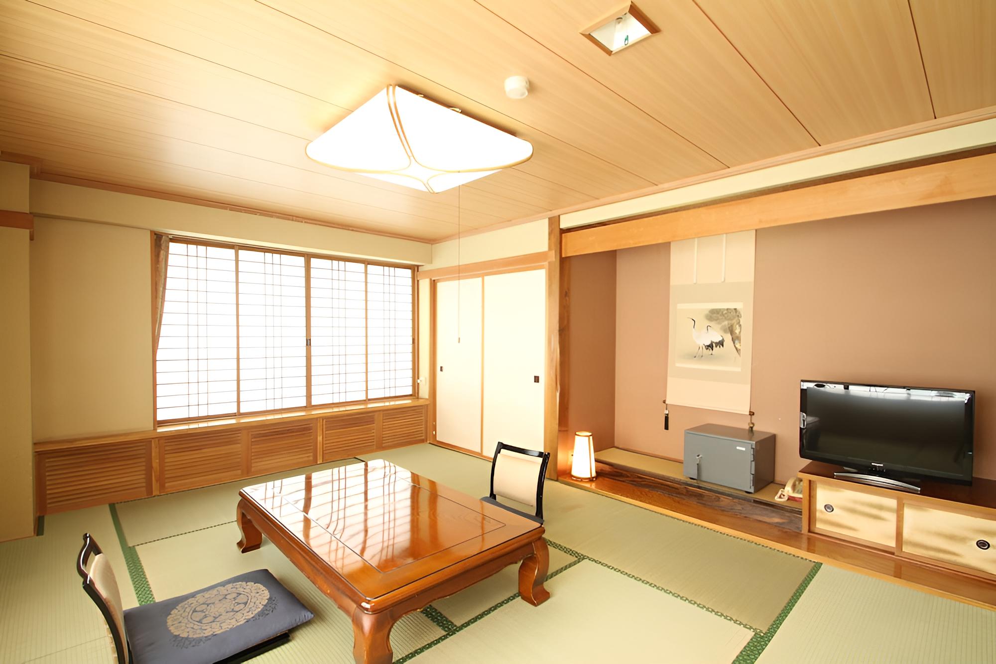 Japanese Western Room with no view photo 3