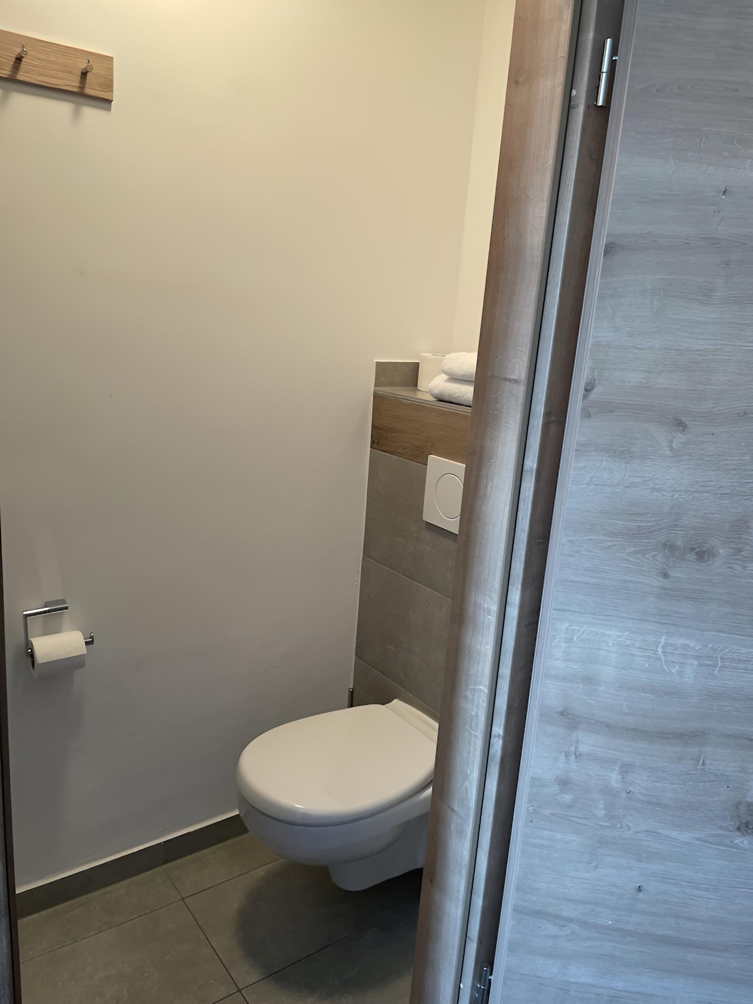 Basic Single Room, Private Bathroom