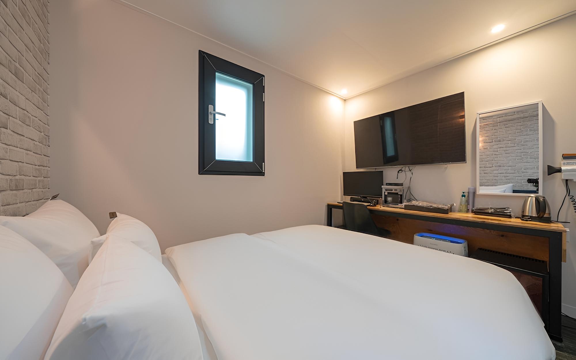 Room (Standard-annex building (annex buildi)