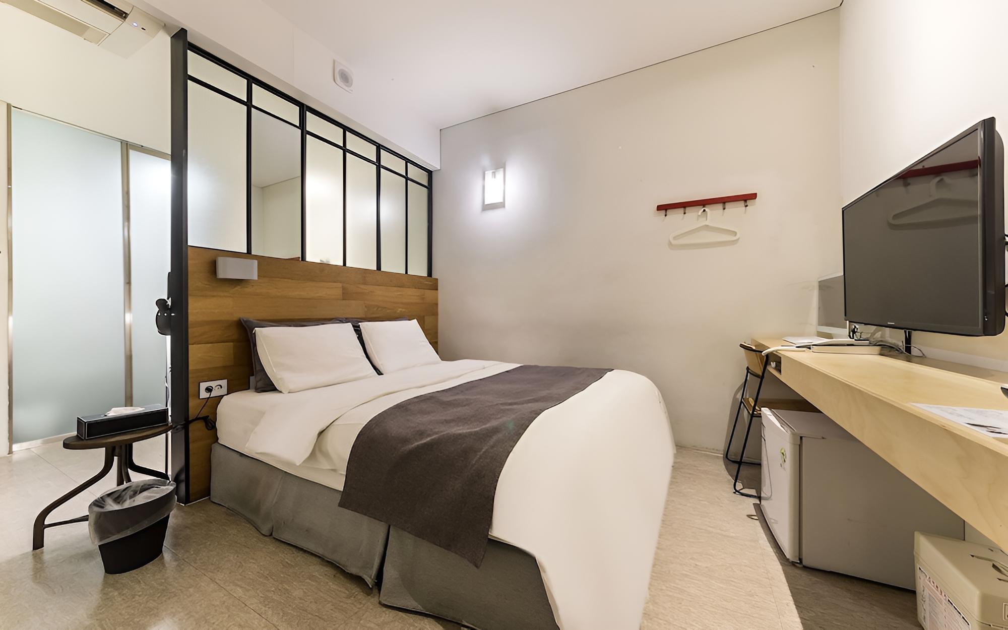 Room (Deluxe room)