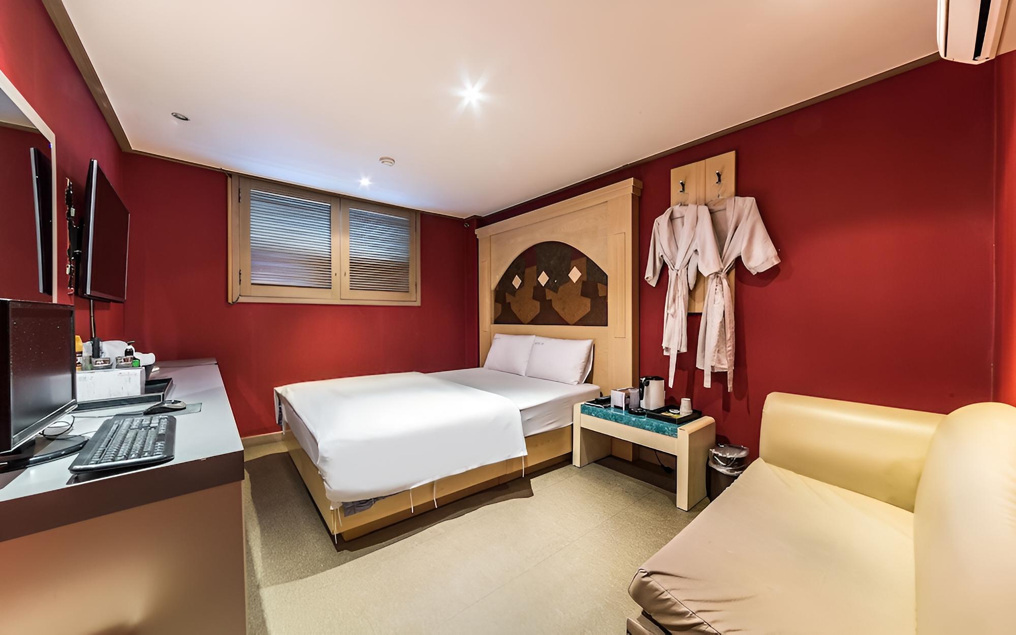 Room (Standard Room)