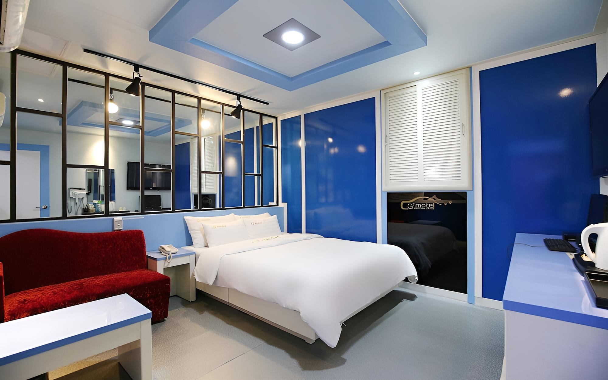 Room (Mirror Room G7 (NETFLIX available all) - Photo 5