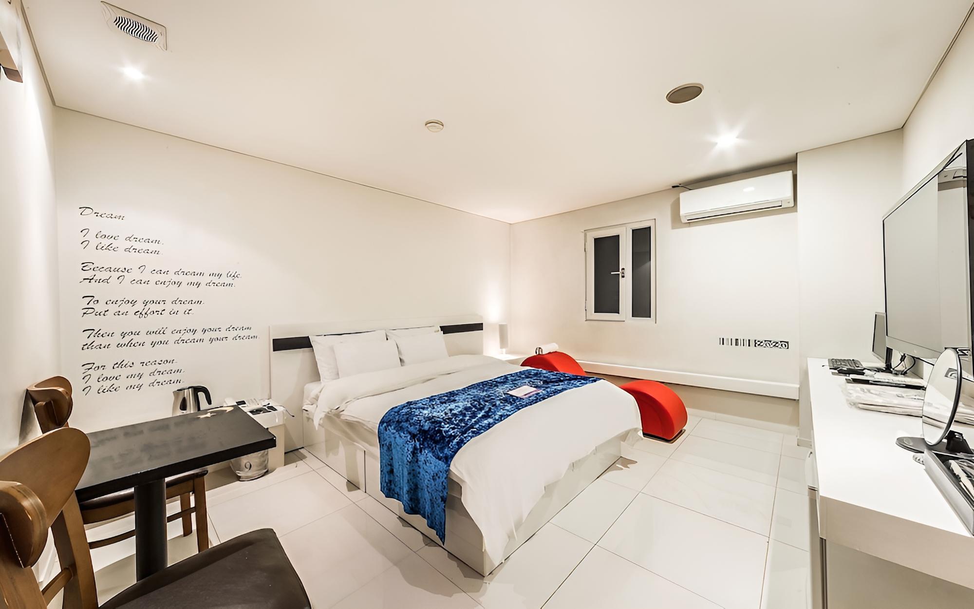 Room (Semi-special room (Non-smoking Room P)