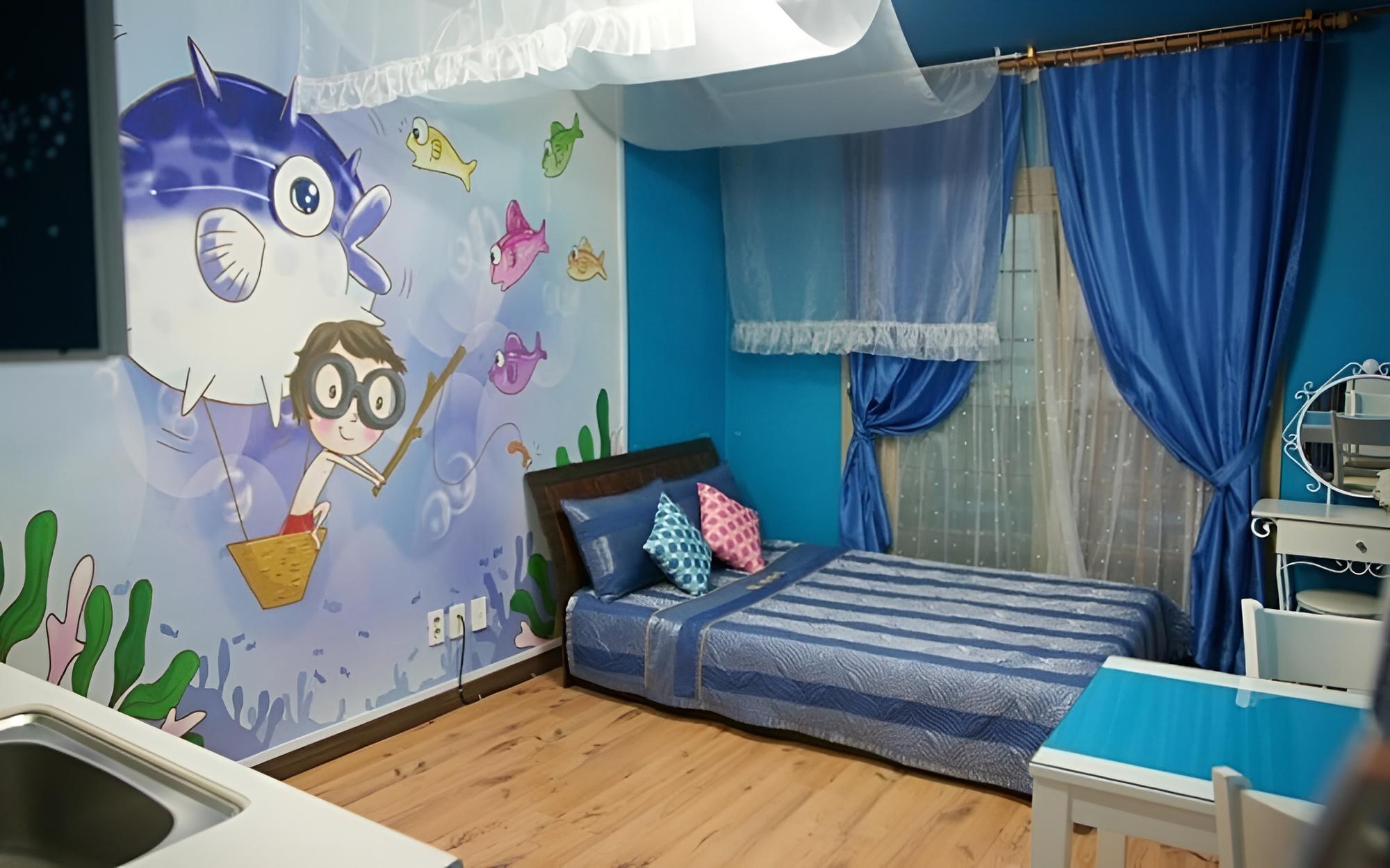 Room (Pisces)
