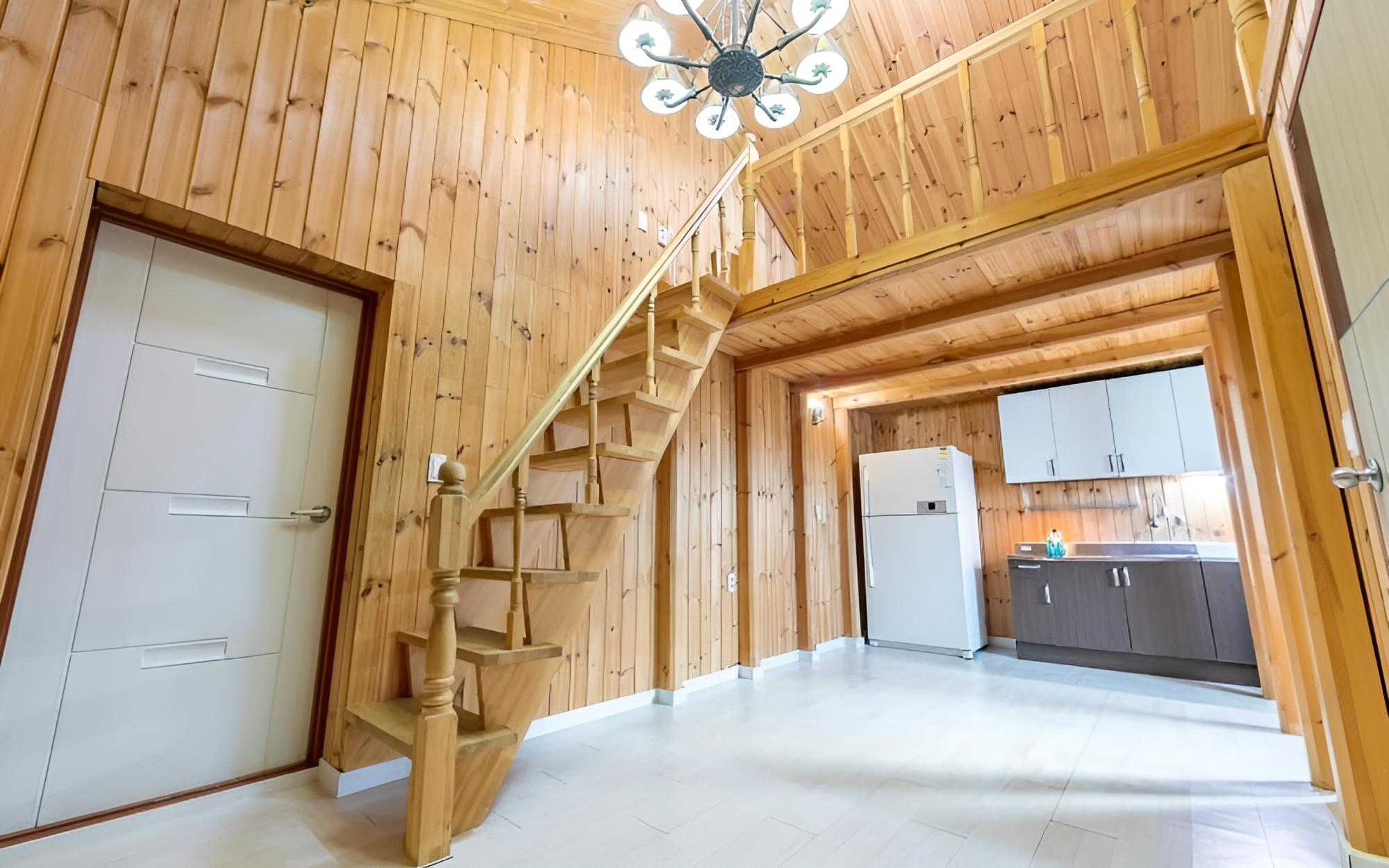 Room (50 pyeong duplex three room-401)