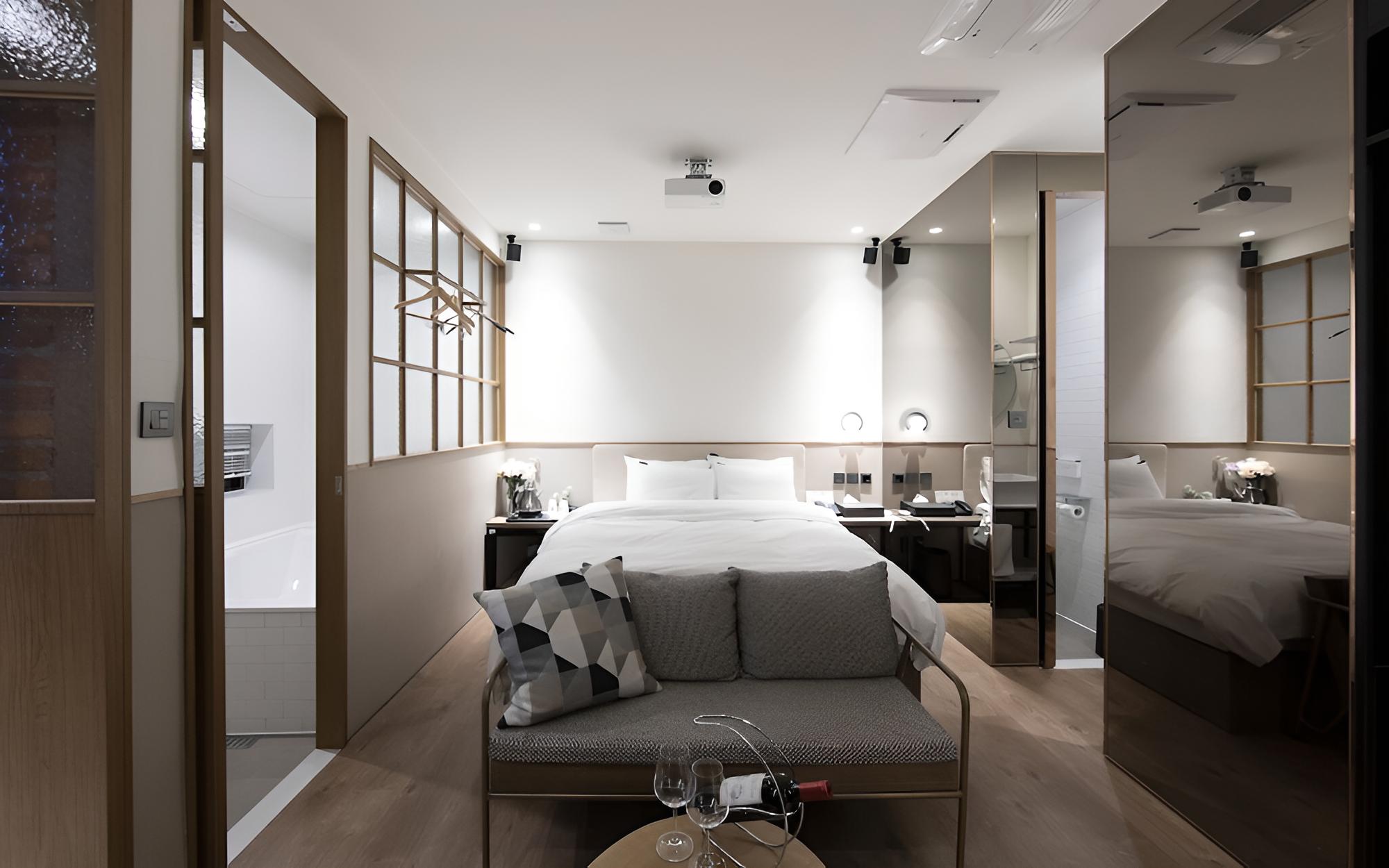 Room (Terrace Suite-Hard Drive-less 2PC 65U)