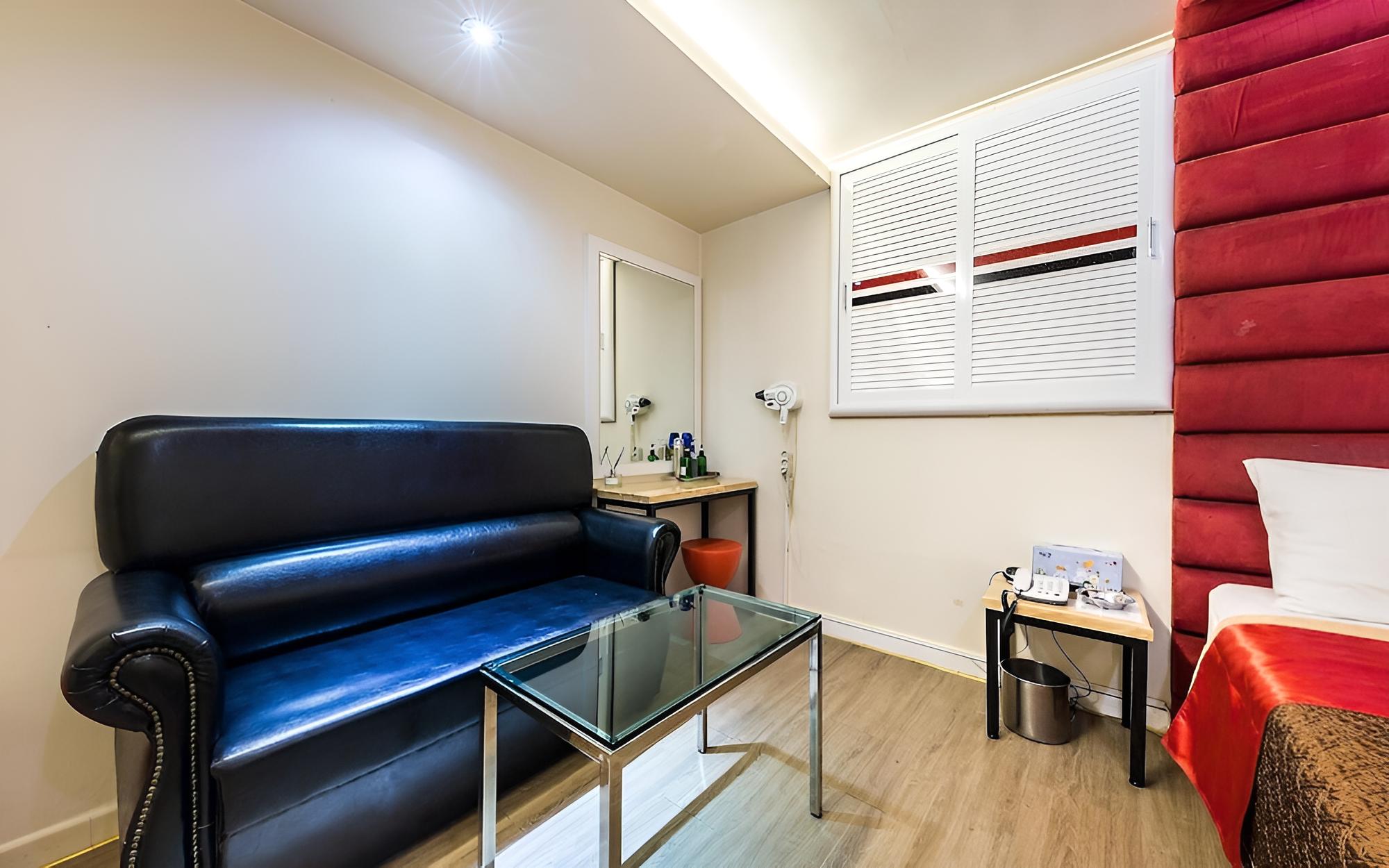 Room (Special Room)