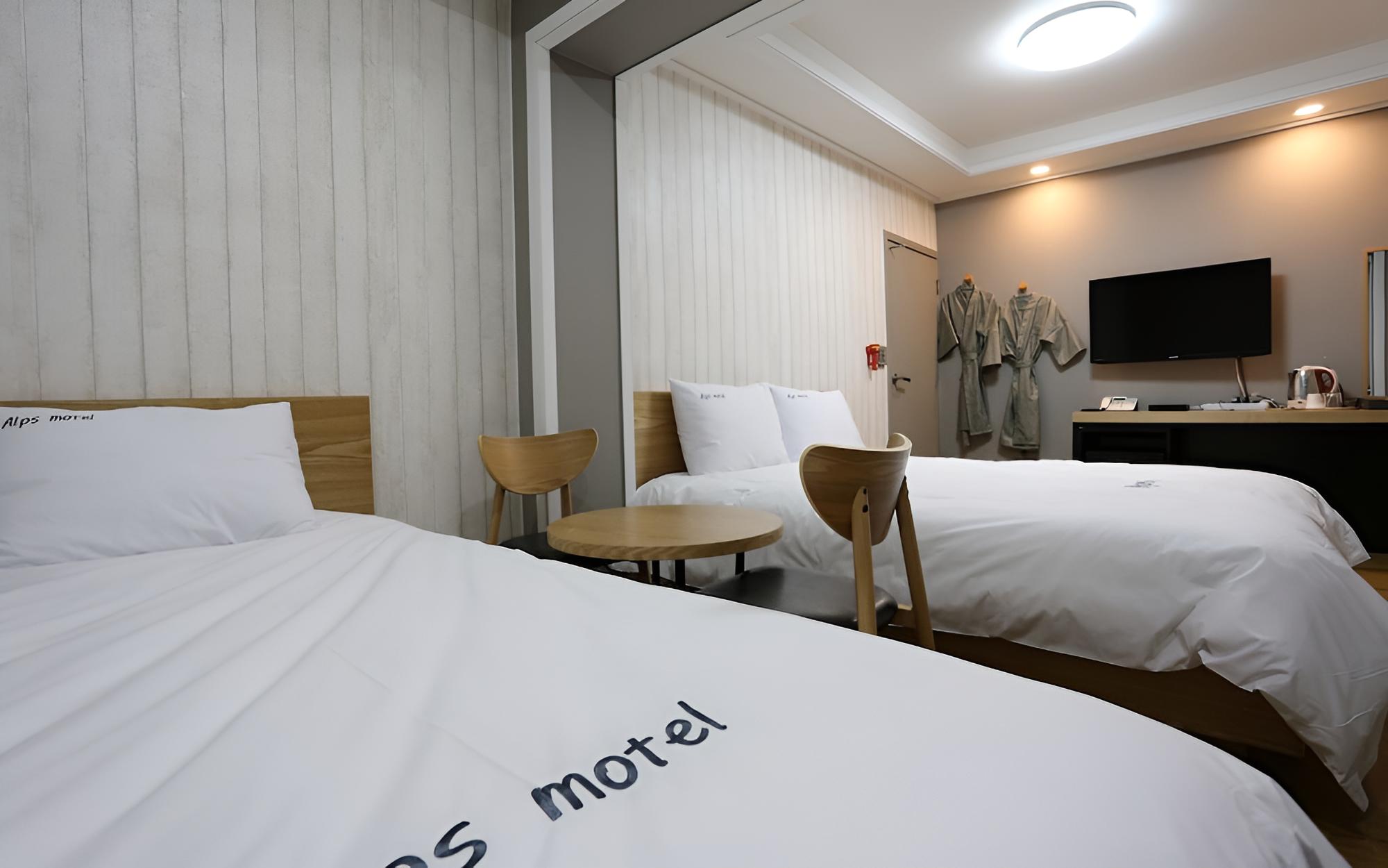 Room (Twin (Early check-in))