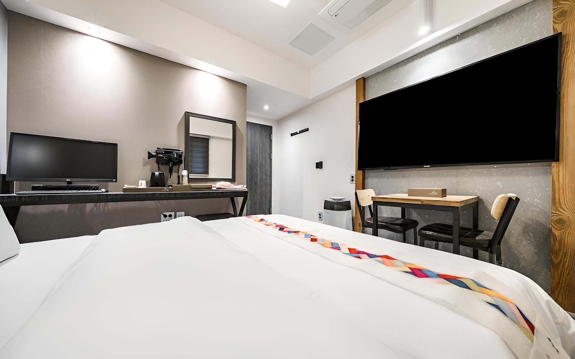 Room (Standard (65TV Netflix/TVing/Disney v) - Photo 2