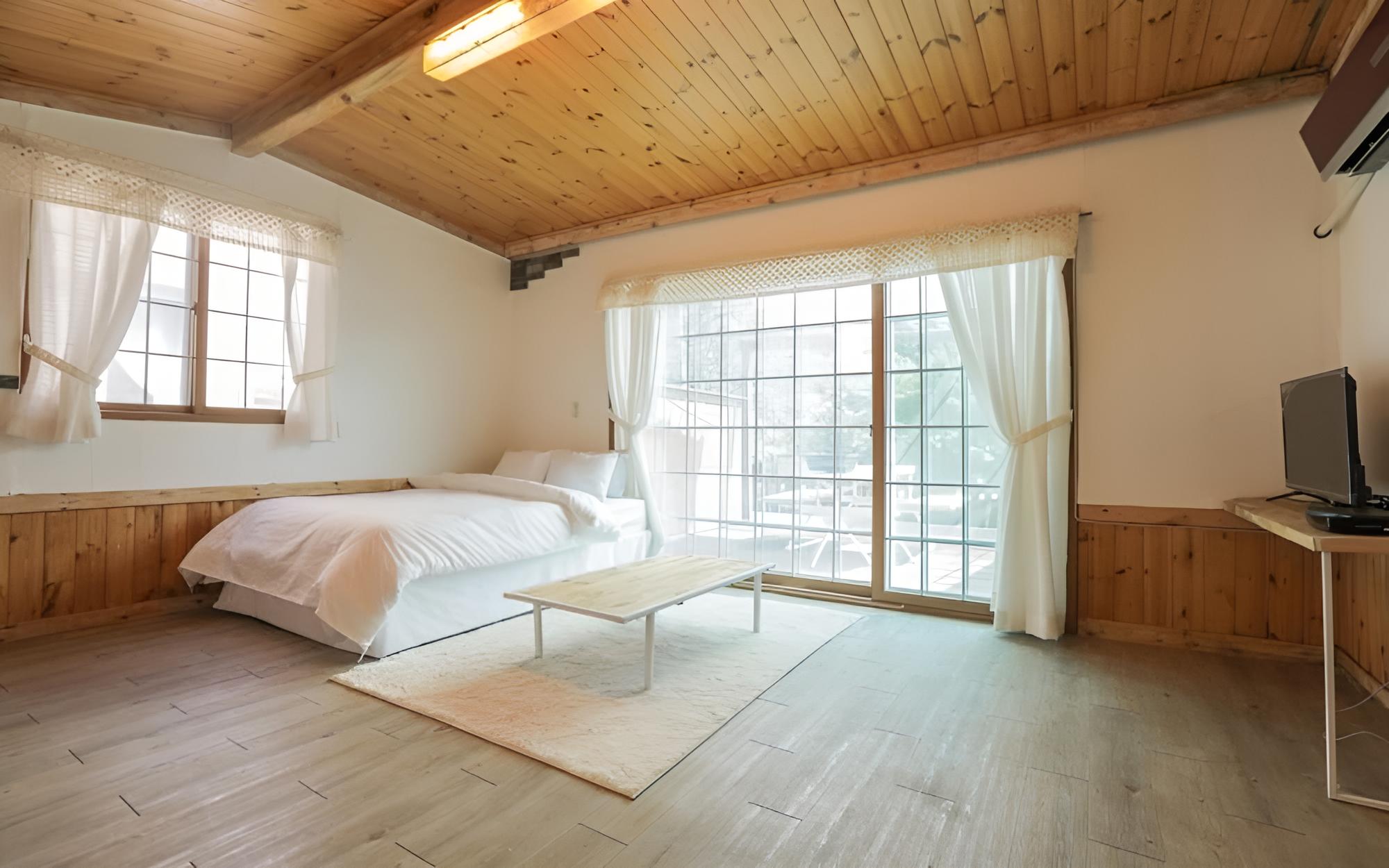Room (Room3)