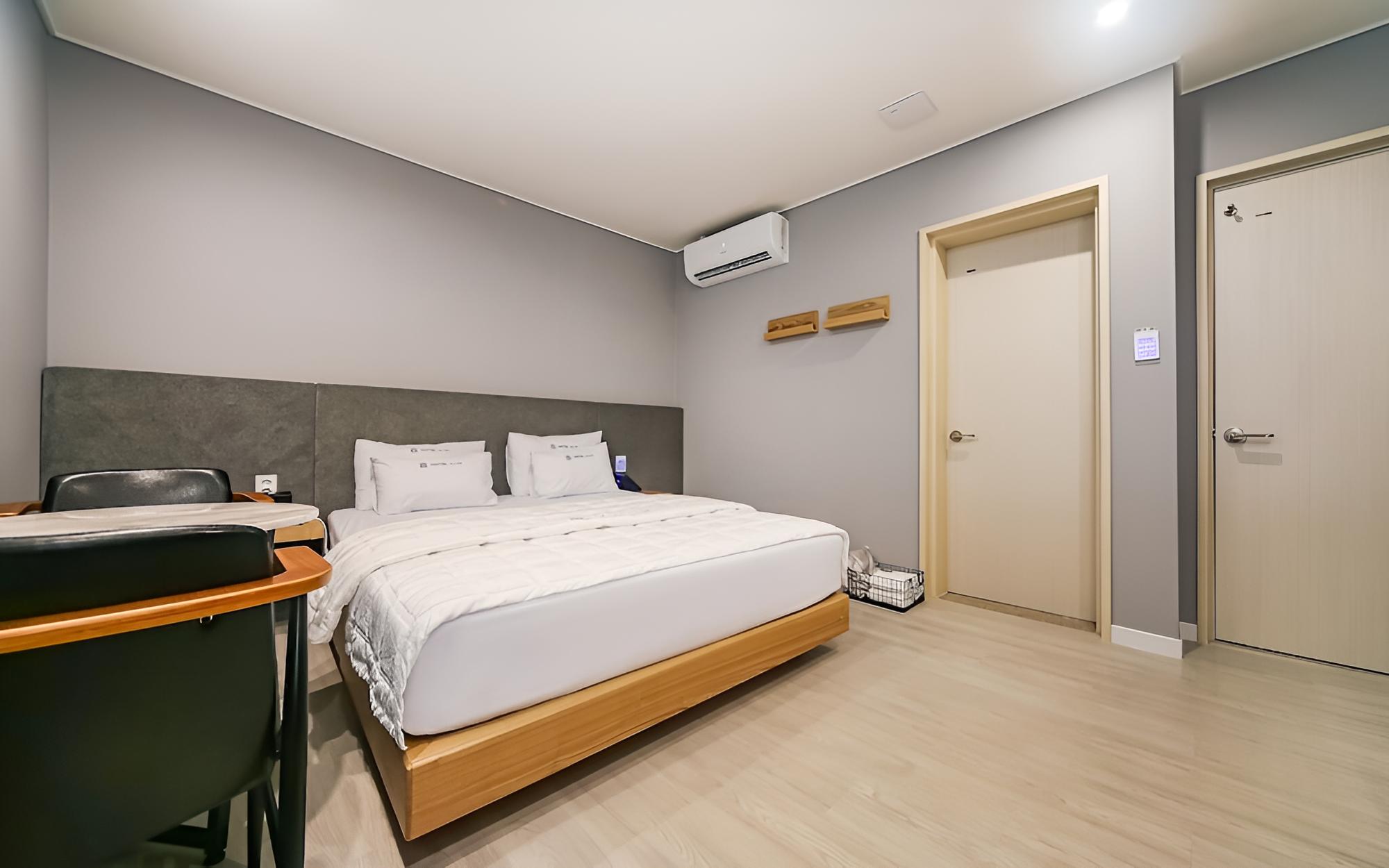 Room (Hotel Palace Deals) - Photo 2