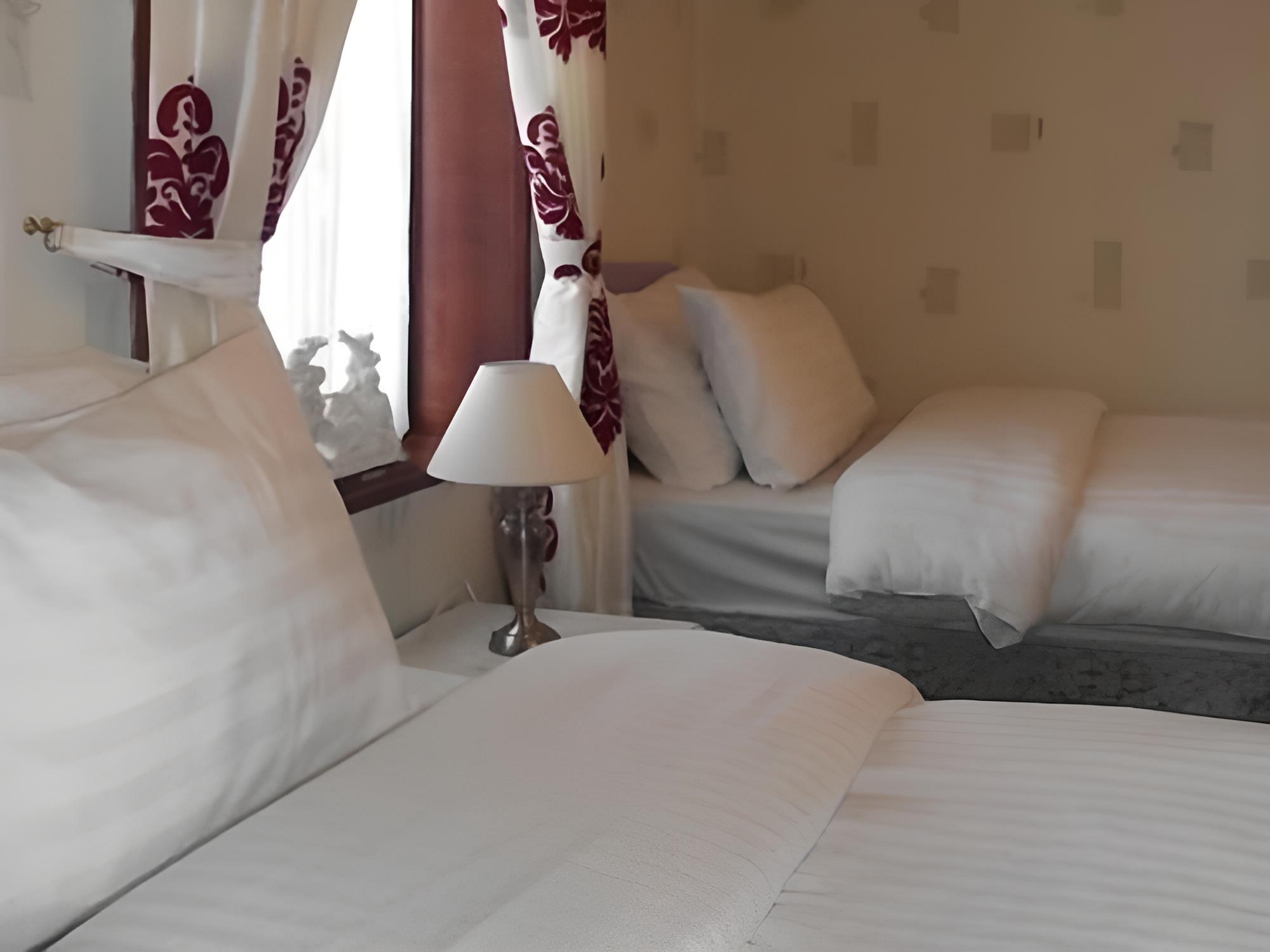 Twin Room, Ensuite (Room)
