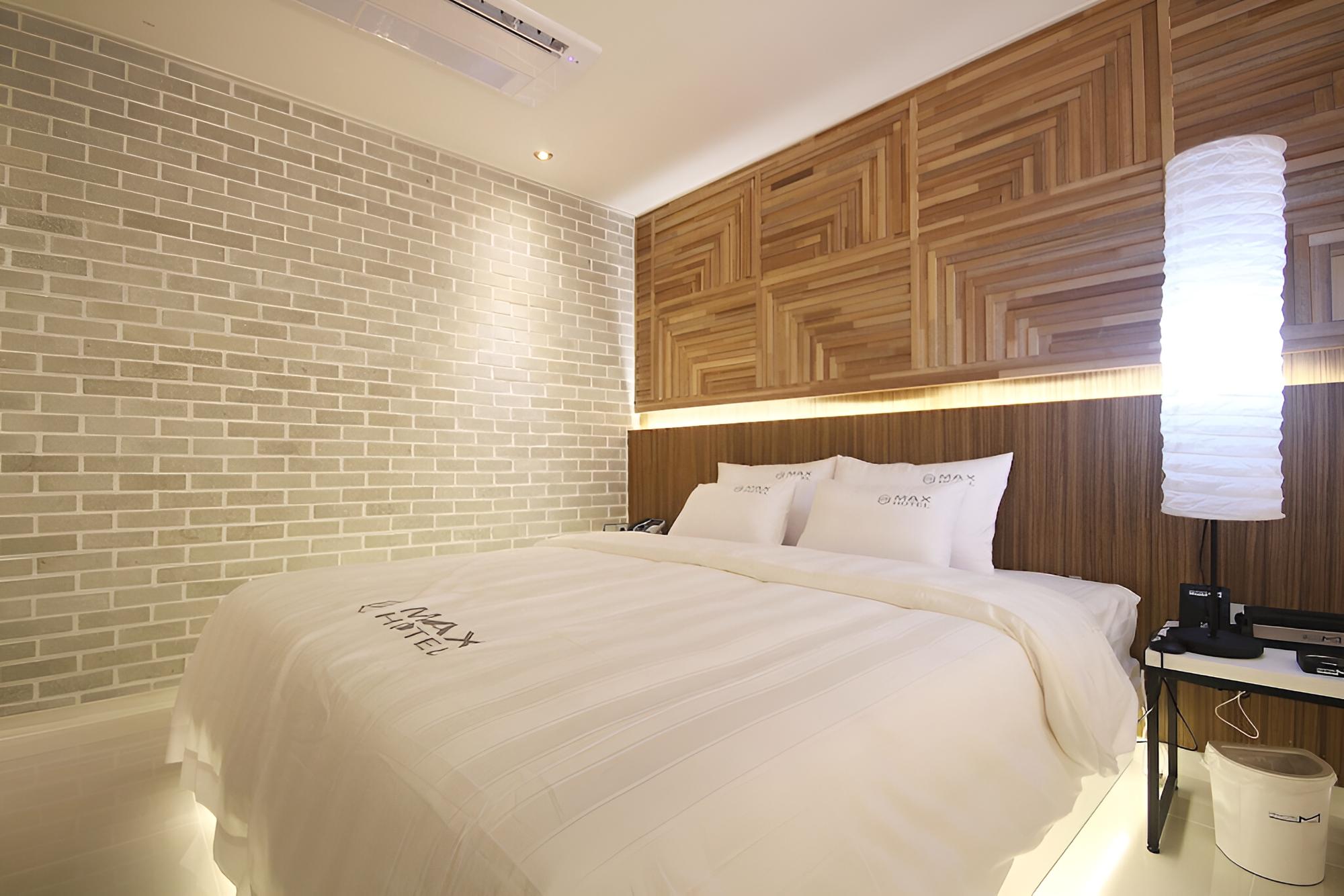 Room (Royal 25pyeong) - Photo 2