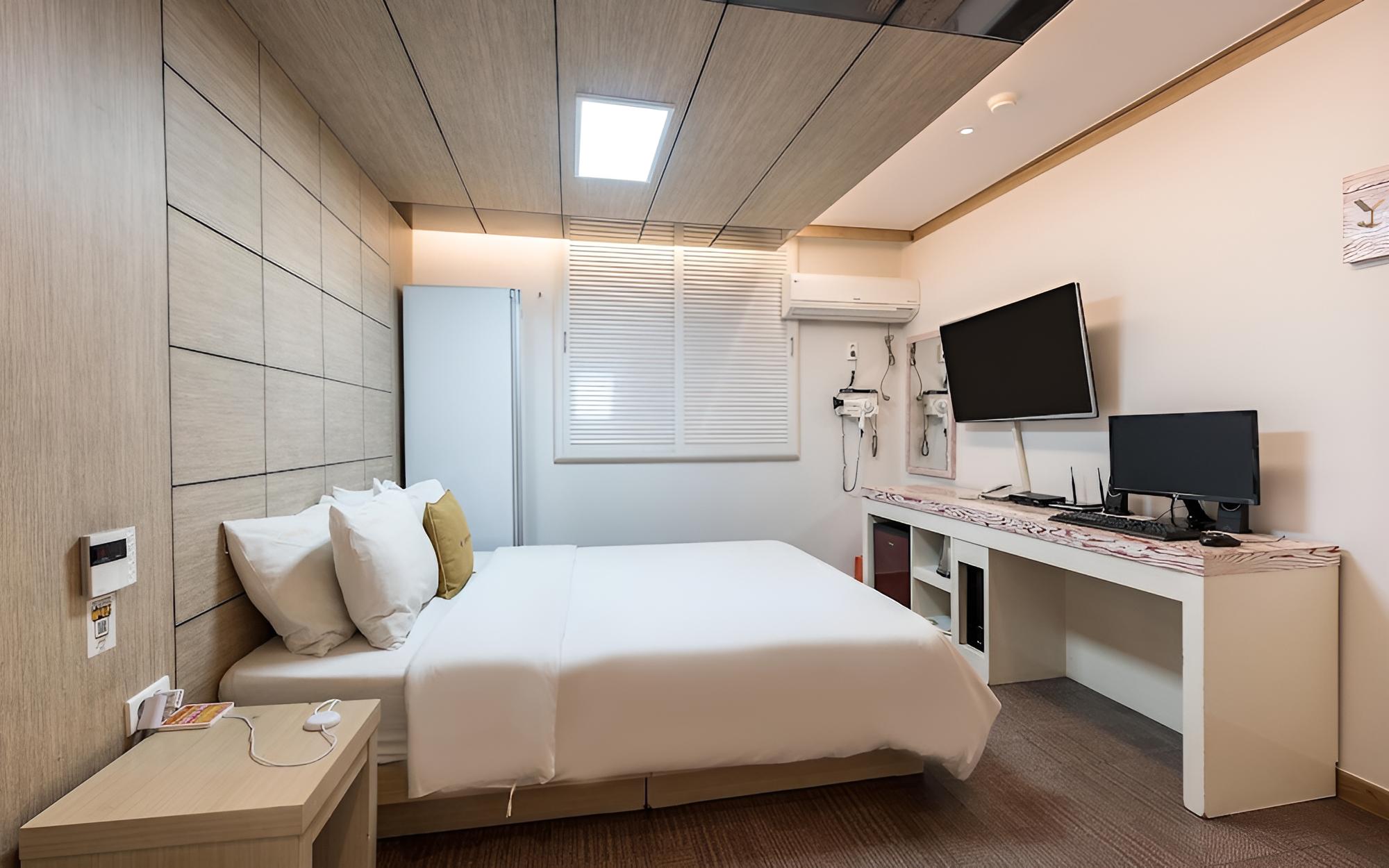 Room (Semi-special Room - Air Purifier (Sty) photo 2