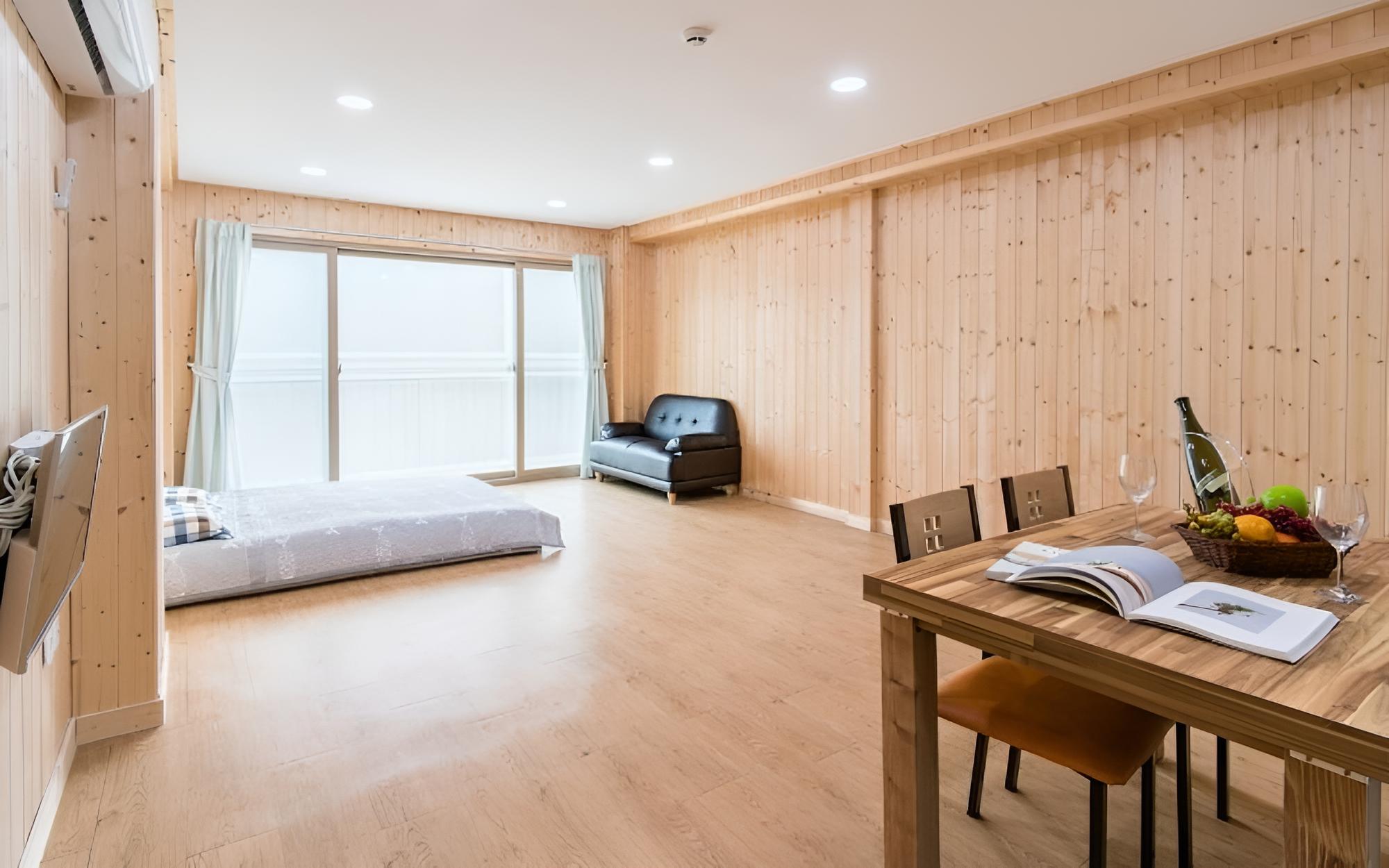 Room (Couple Room 2)