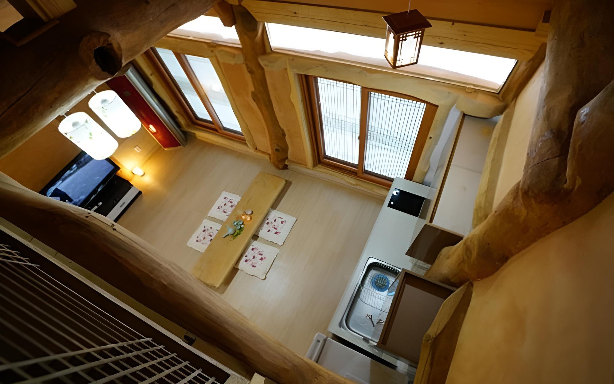 Room (Dock)