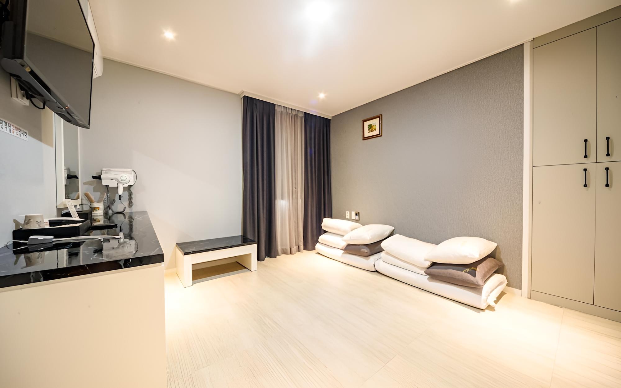 Room (Ondol-Air Purifier (Netflix Personal ) photo 2