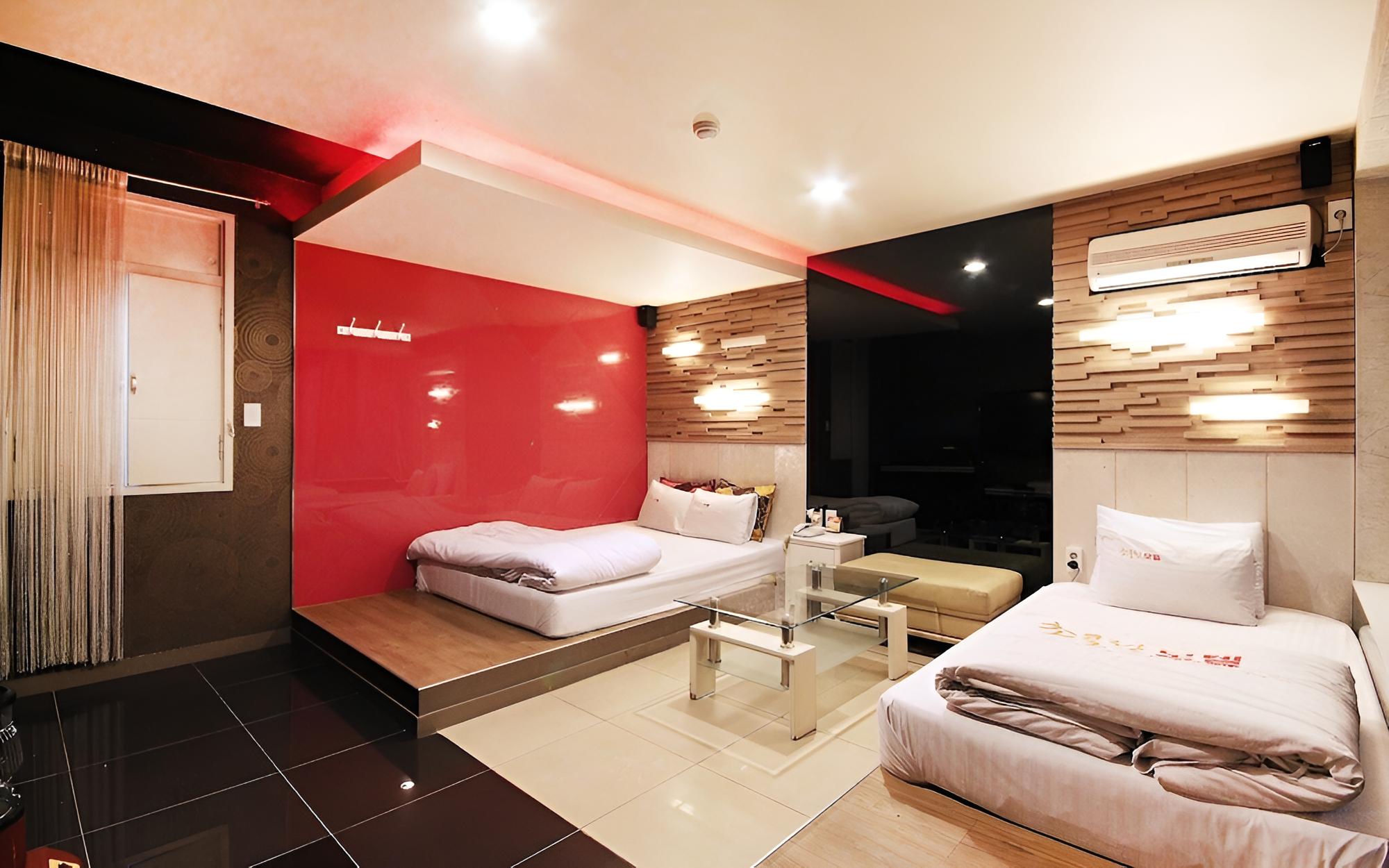 Room (Suite room (twin))